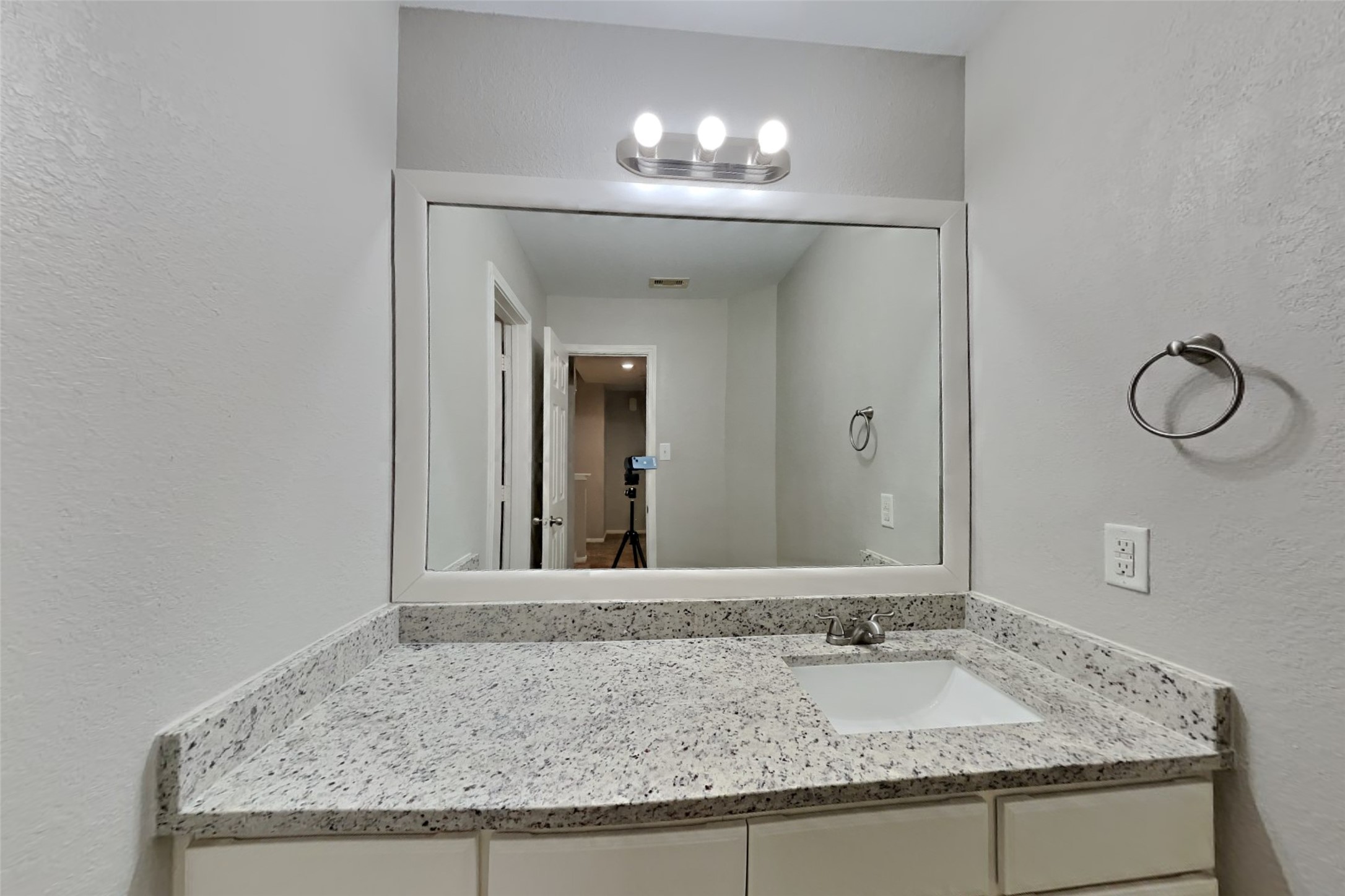 2544 Elm Crossing Trail Property Photo 14