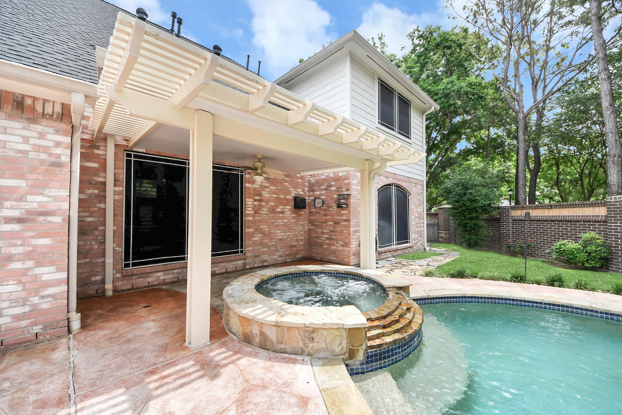 22511 Crescent Cove Ct Property Photo 40