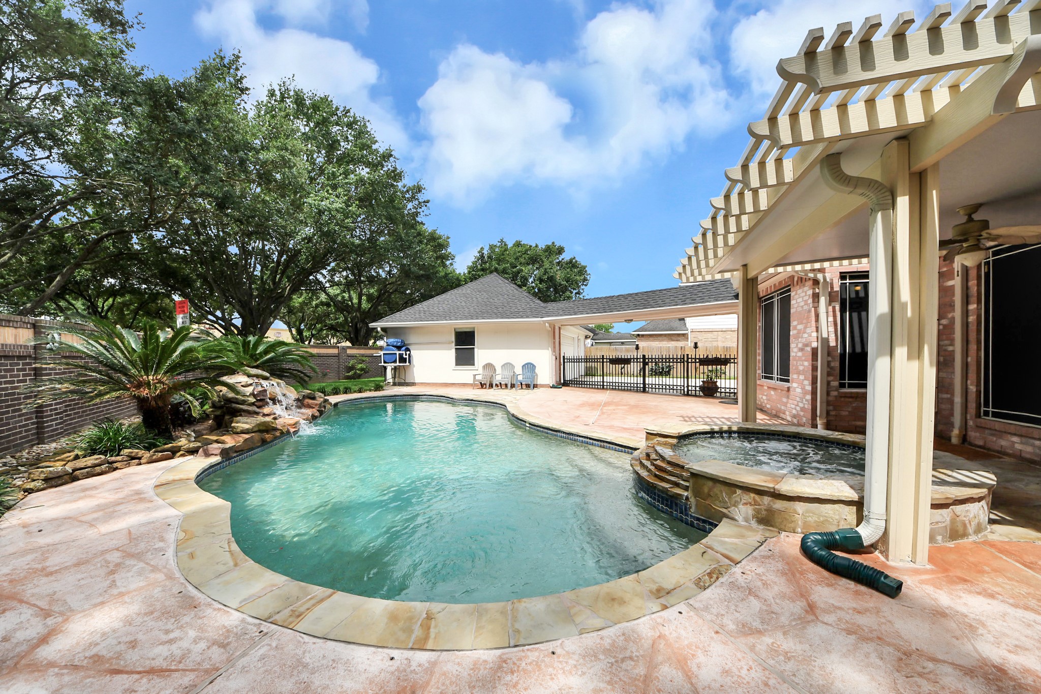 22511 Crescent Cove Ct Property Photo 42