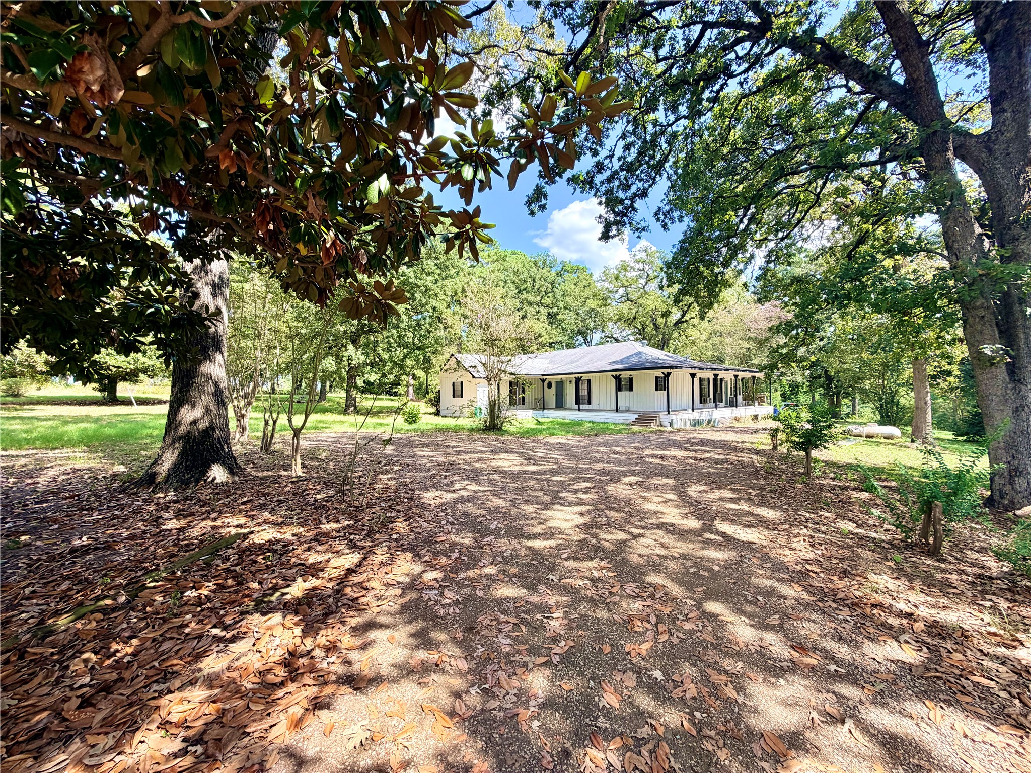 10652 Fm 2022 N Property Photo 2