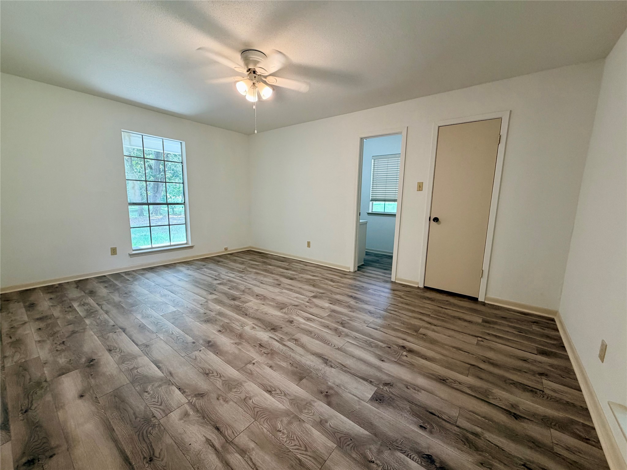 10652 Fm 2022 N Property Photo 19