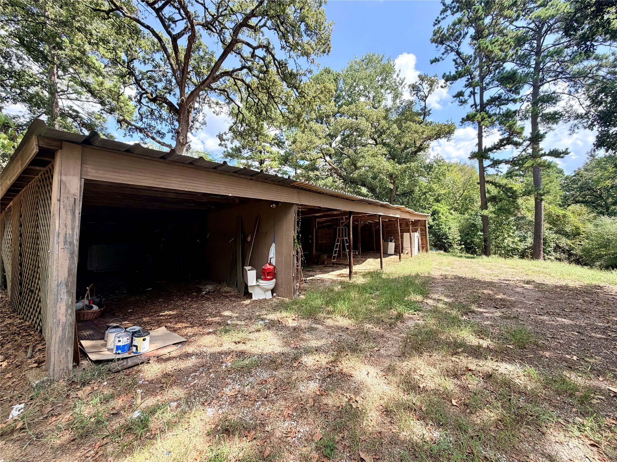 10652 Fm 2022 N Property Photo 23