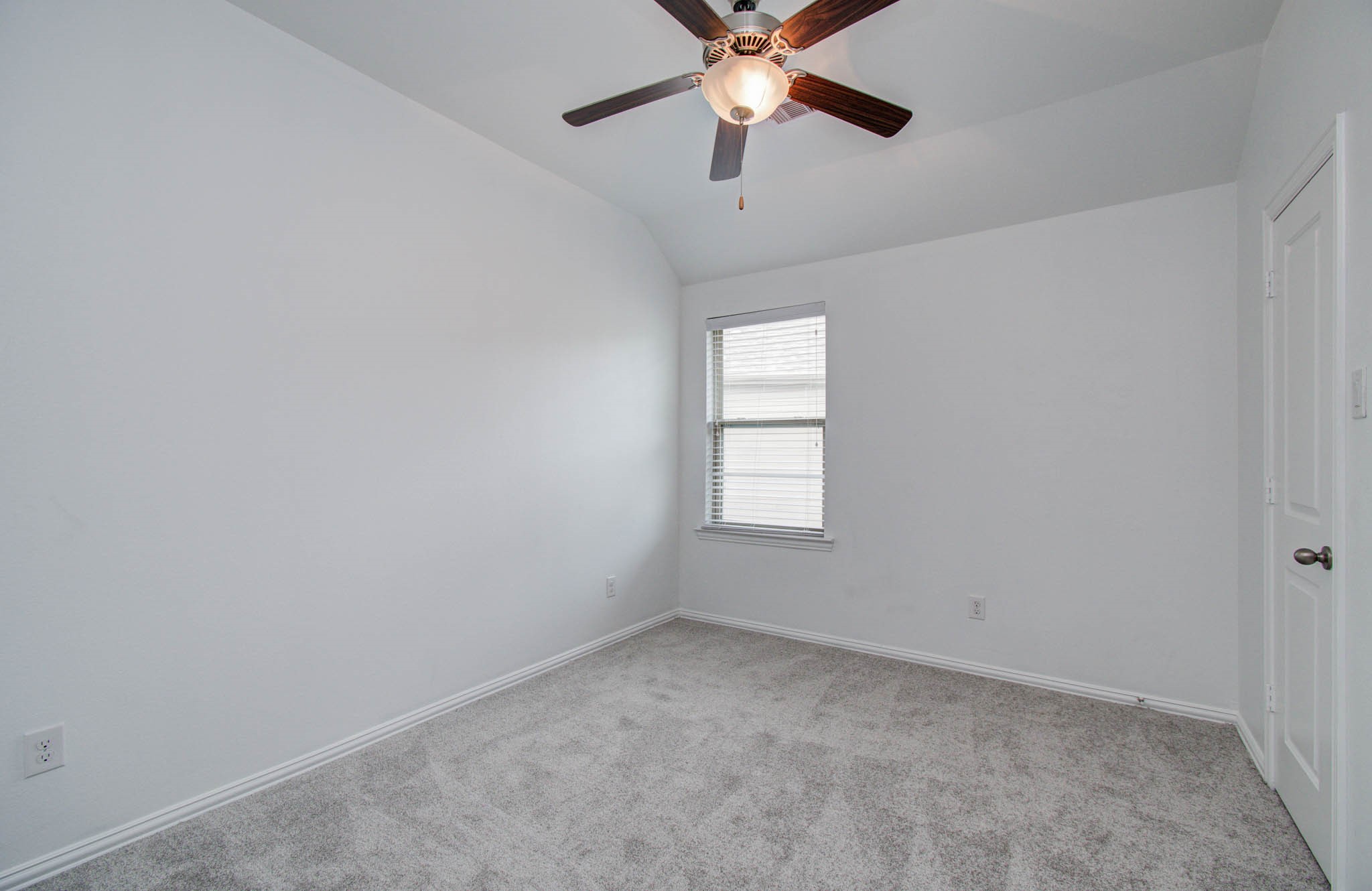 3730 Bach Street Property Photo 32