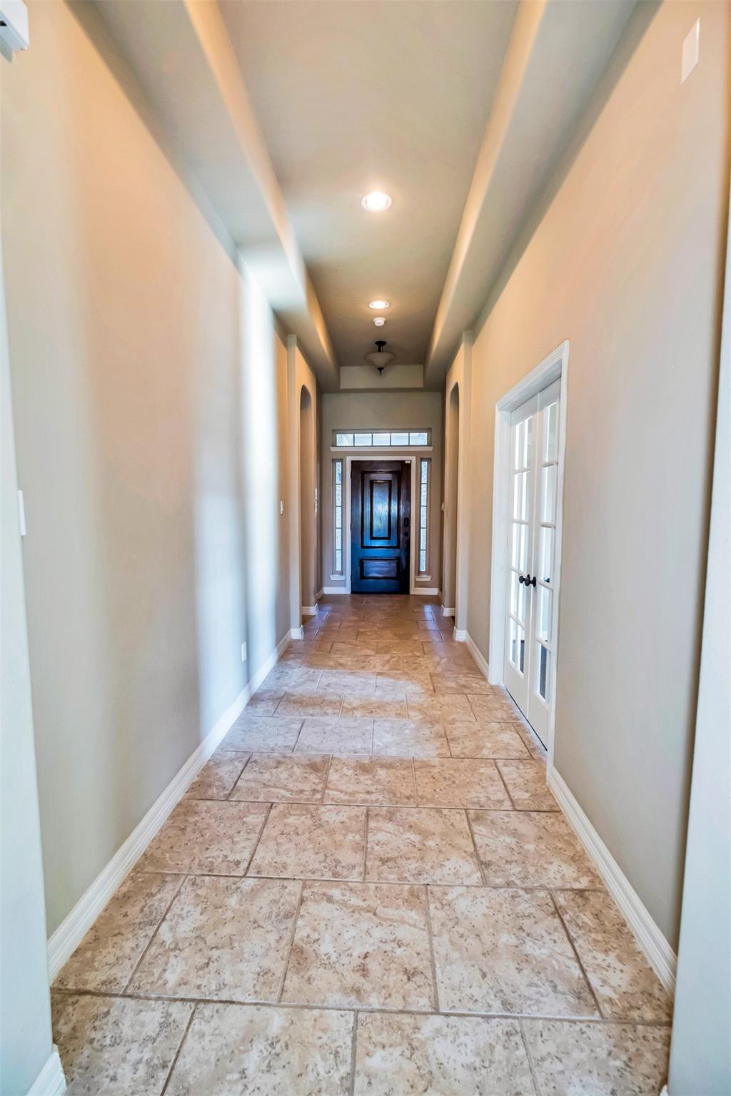 3207 Gibbons Crest Lane Property Photo 5