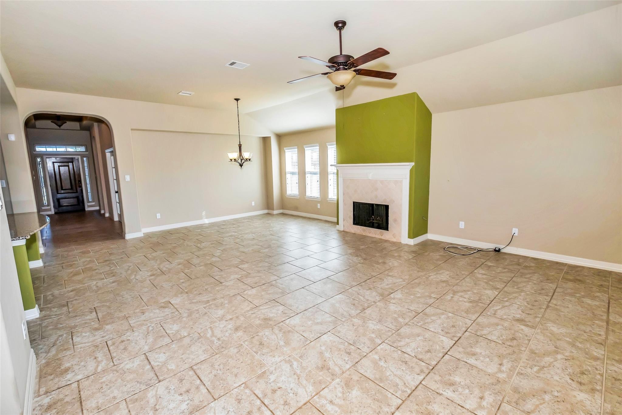 3207 Gibbons Crest Lane Property Photo 7