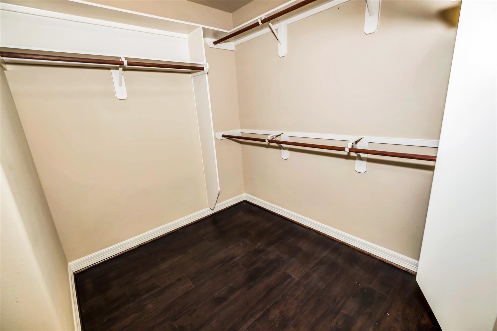 3207 Gibbons Crest Lane Property Photo 25