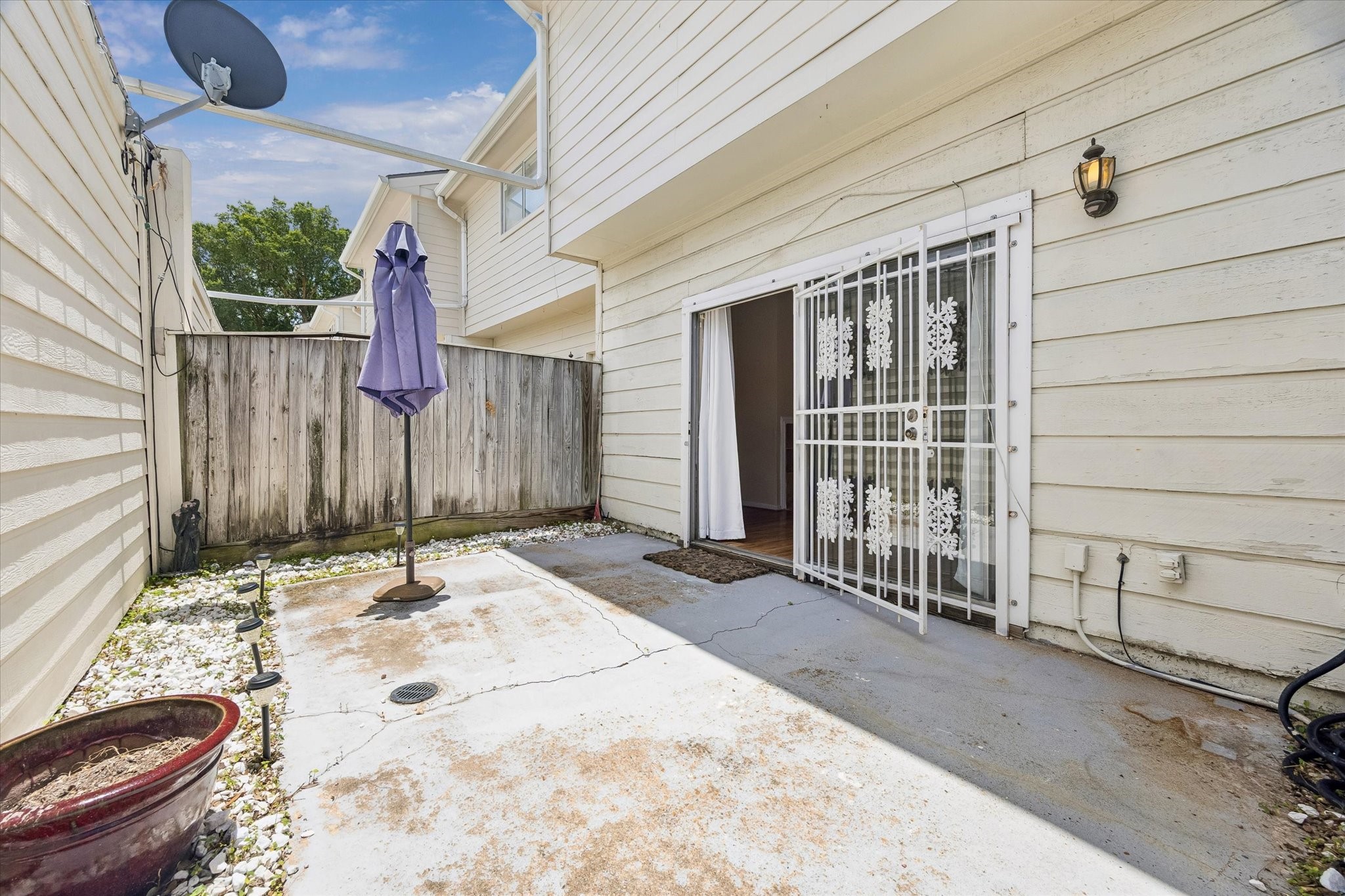 1035 Fountain View Drive Property Photo 15