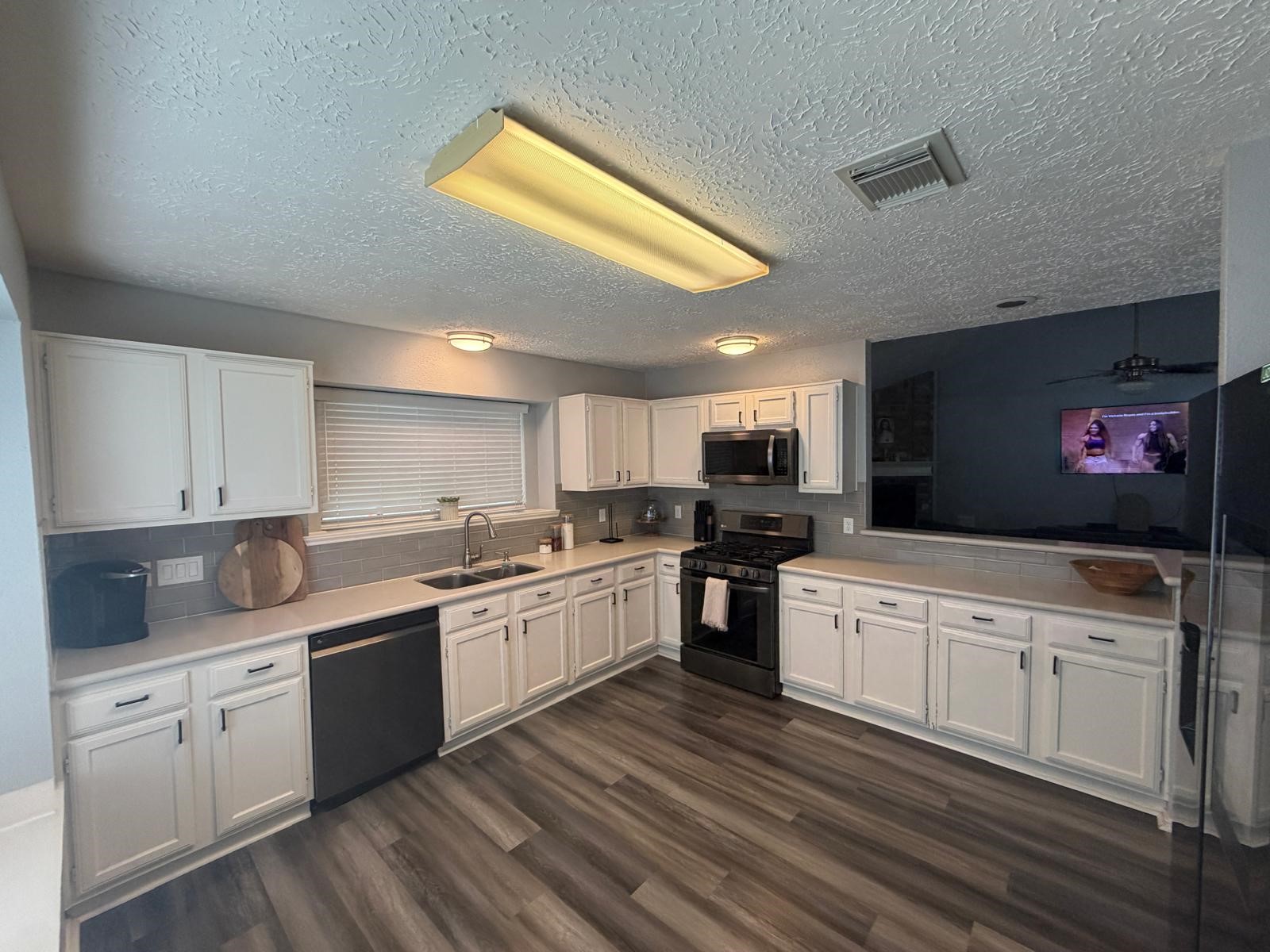 757 Sugar Hill Drive Property Photo 8