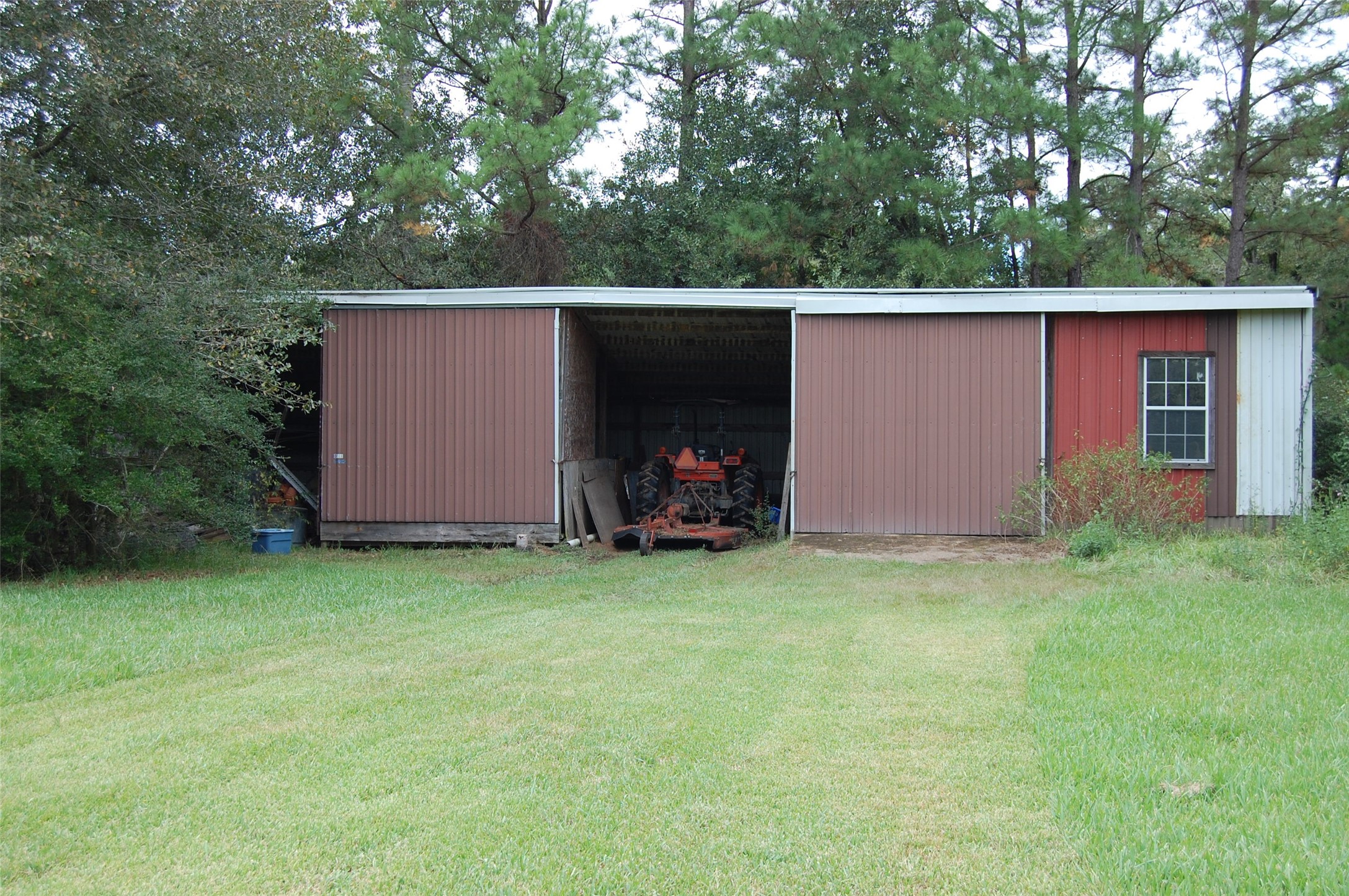 20075 Forestview Drive Property Photo 5