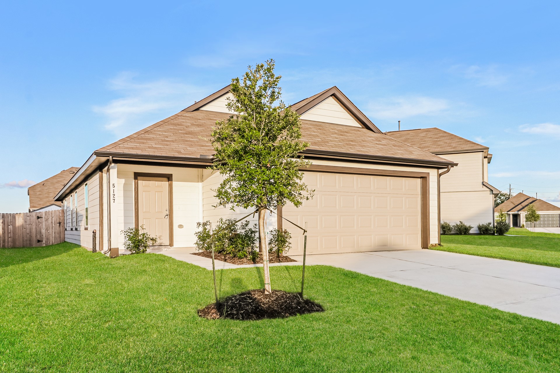 5127 Shelby Katherine Drive Property Photo 2