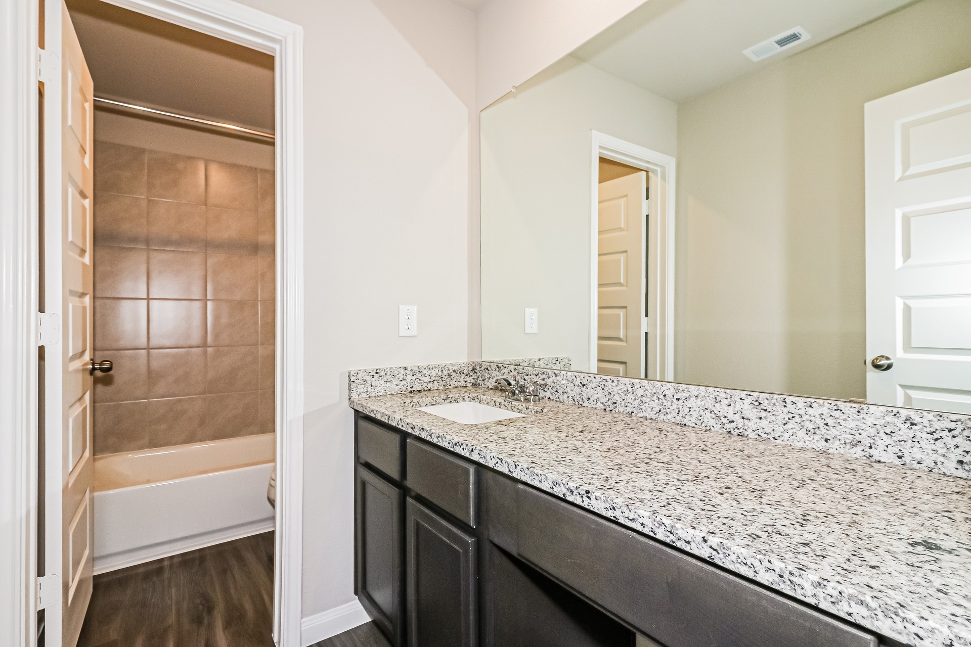 5127 Shelby Katherine Drive Property Photo 11