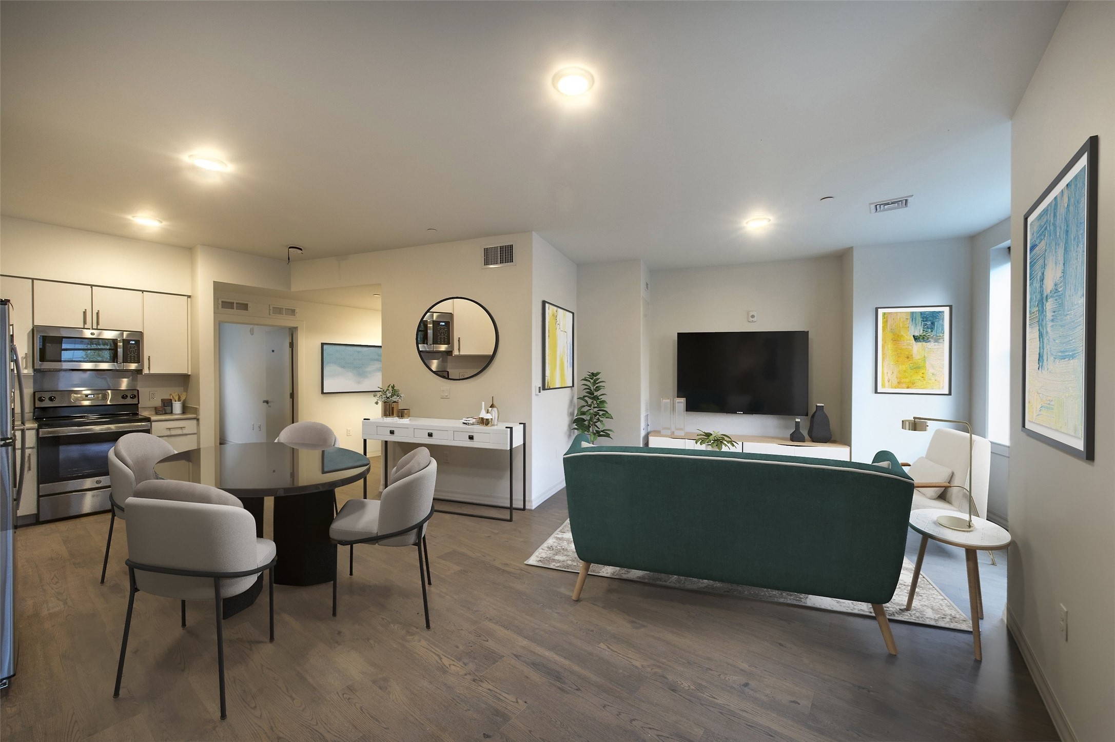 100 Cabot St Property Photo 4