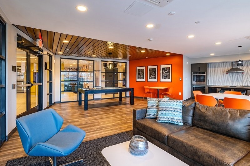 100 Cabot St Property Photo 12