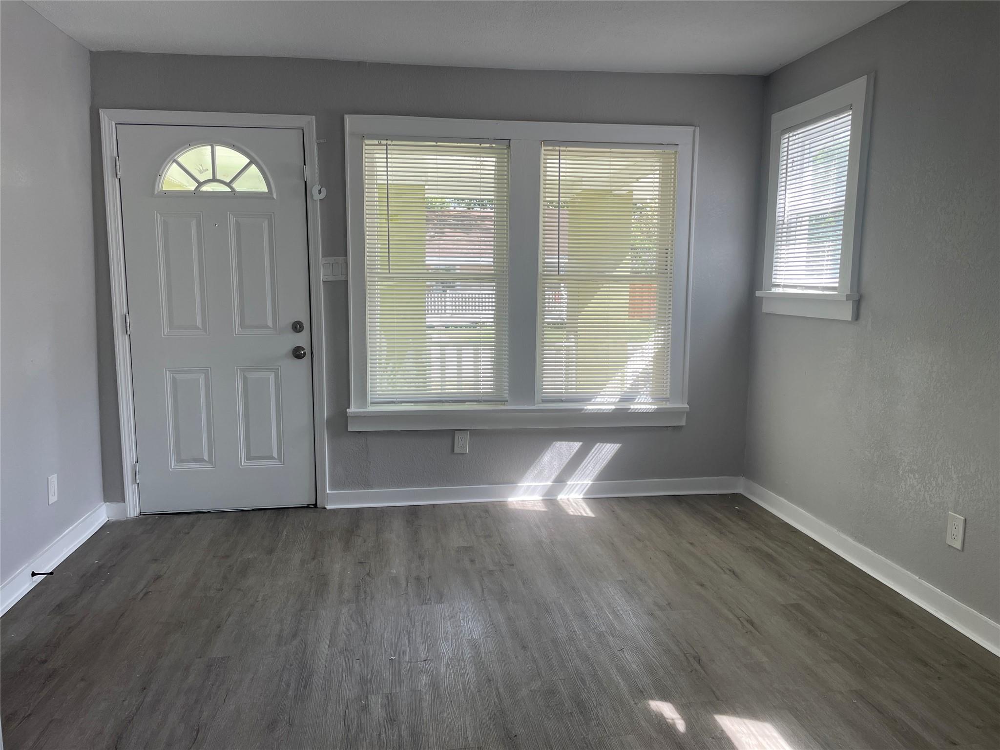 904 Fields Street Property Photo 3