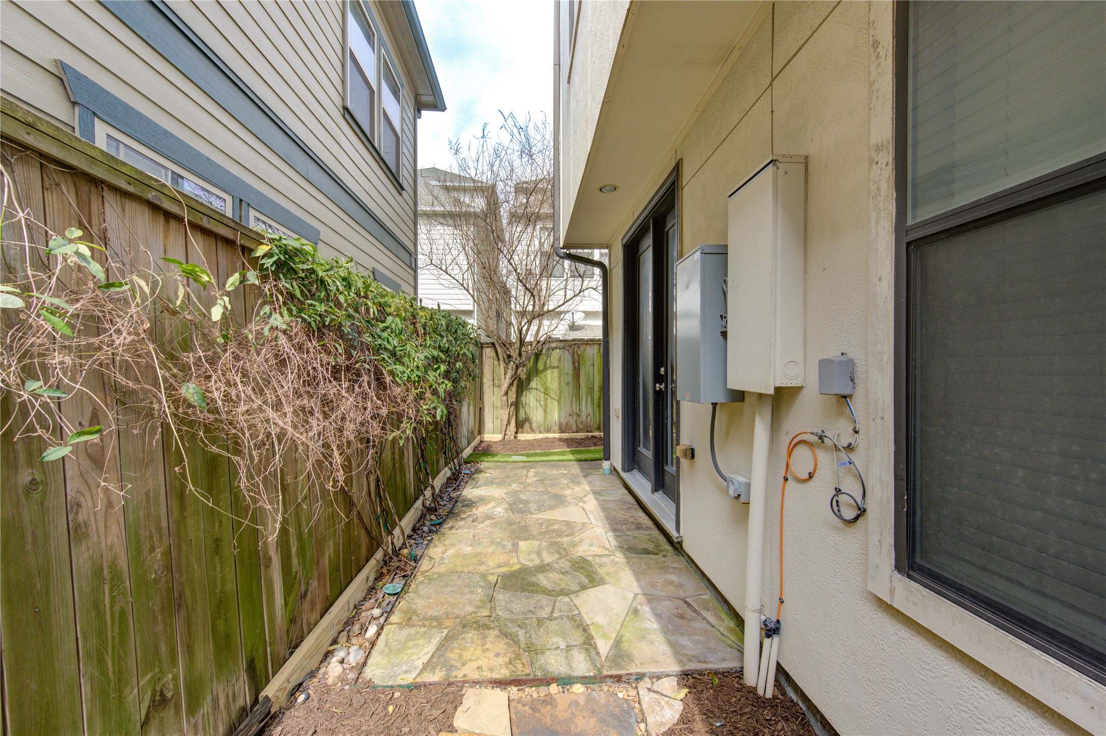 5826 Darling St Property Photo 24