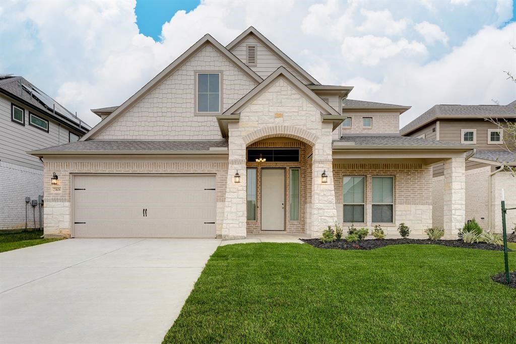 23606 Persimmon Creek Lane Property Photo 1