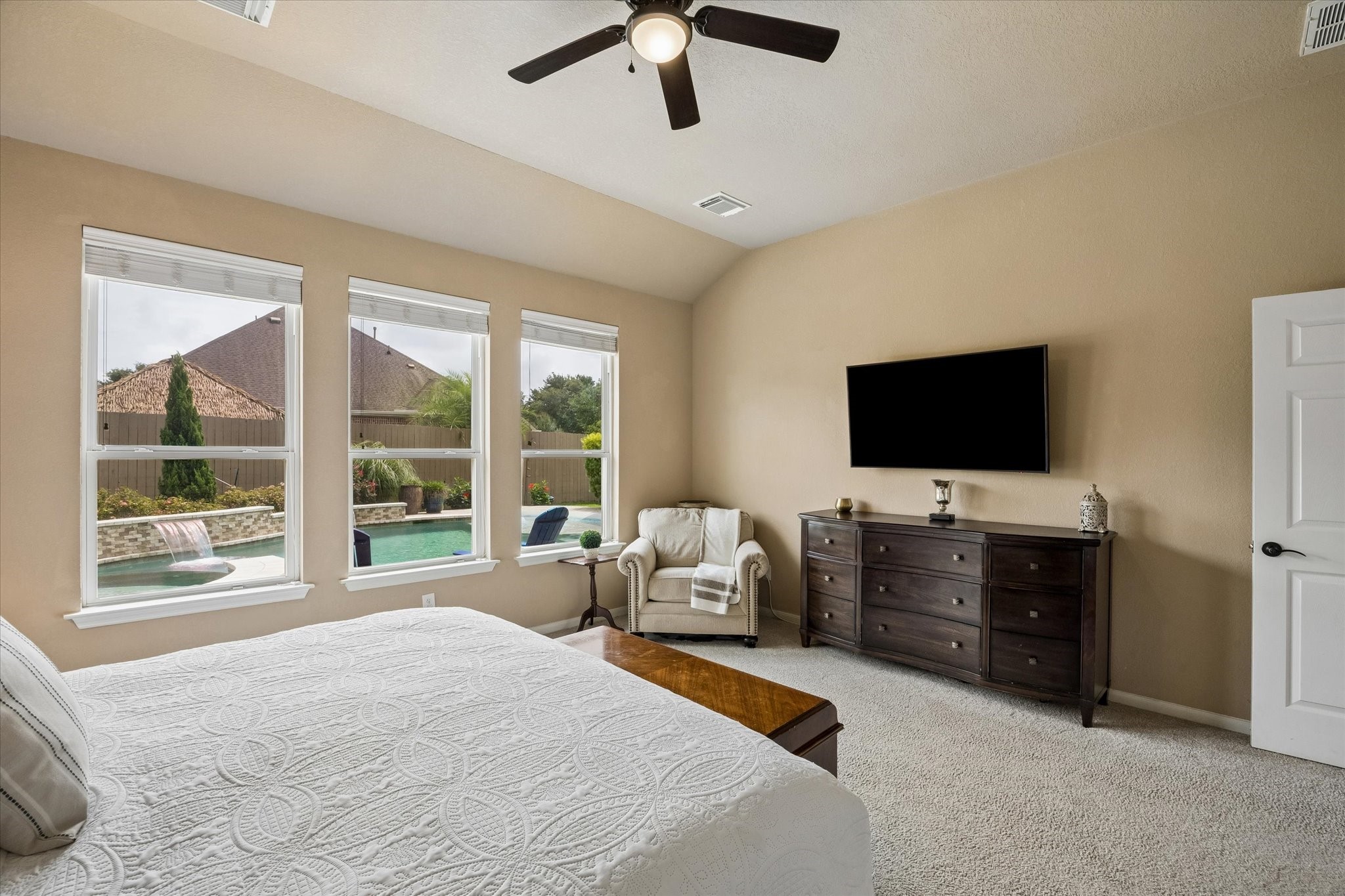 6102 Timbermoss Court Property Photo 14