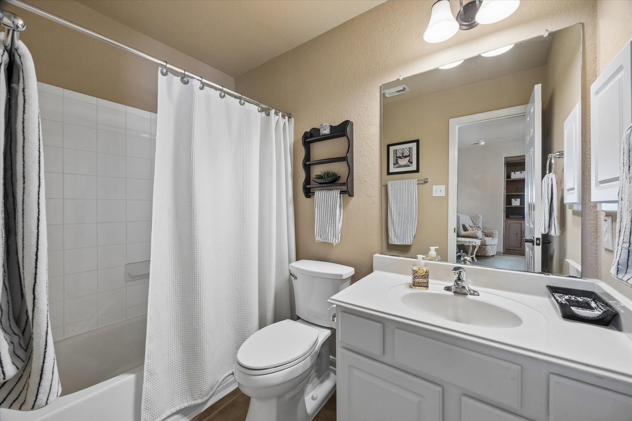 6102 Timbermoss Court Property Photo 18