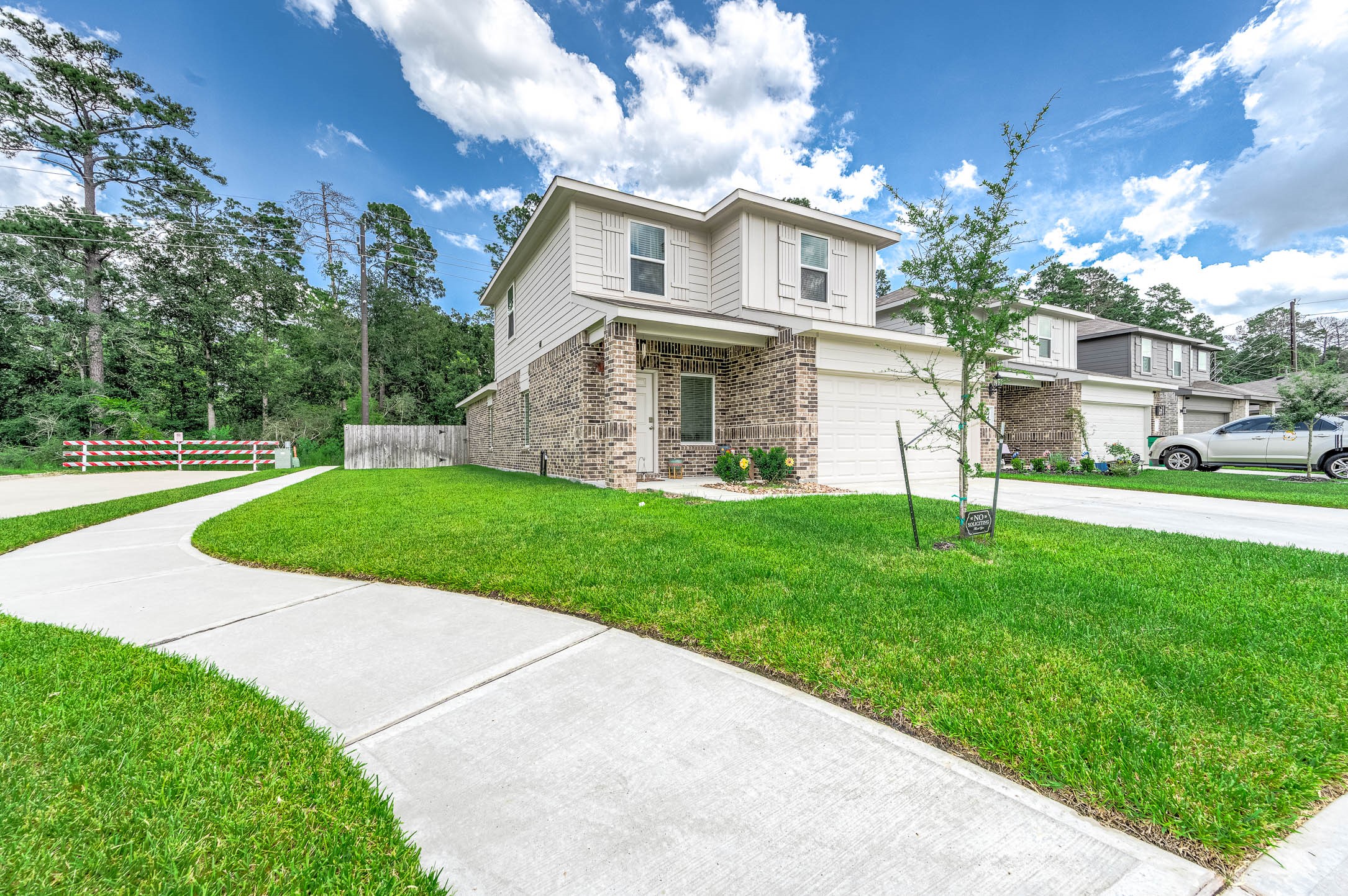 24214 Montcliff Bend Lane Property Photo 3