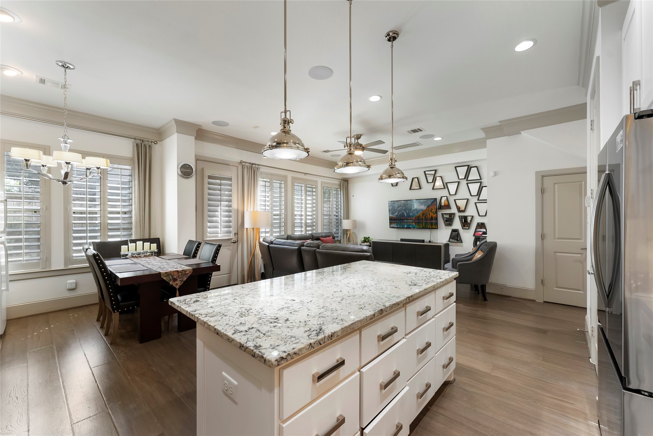 8303 Ginger Oak Street Property Photo 15