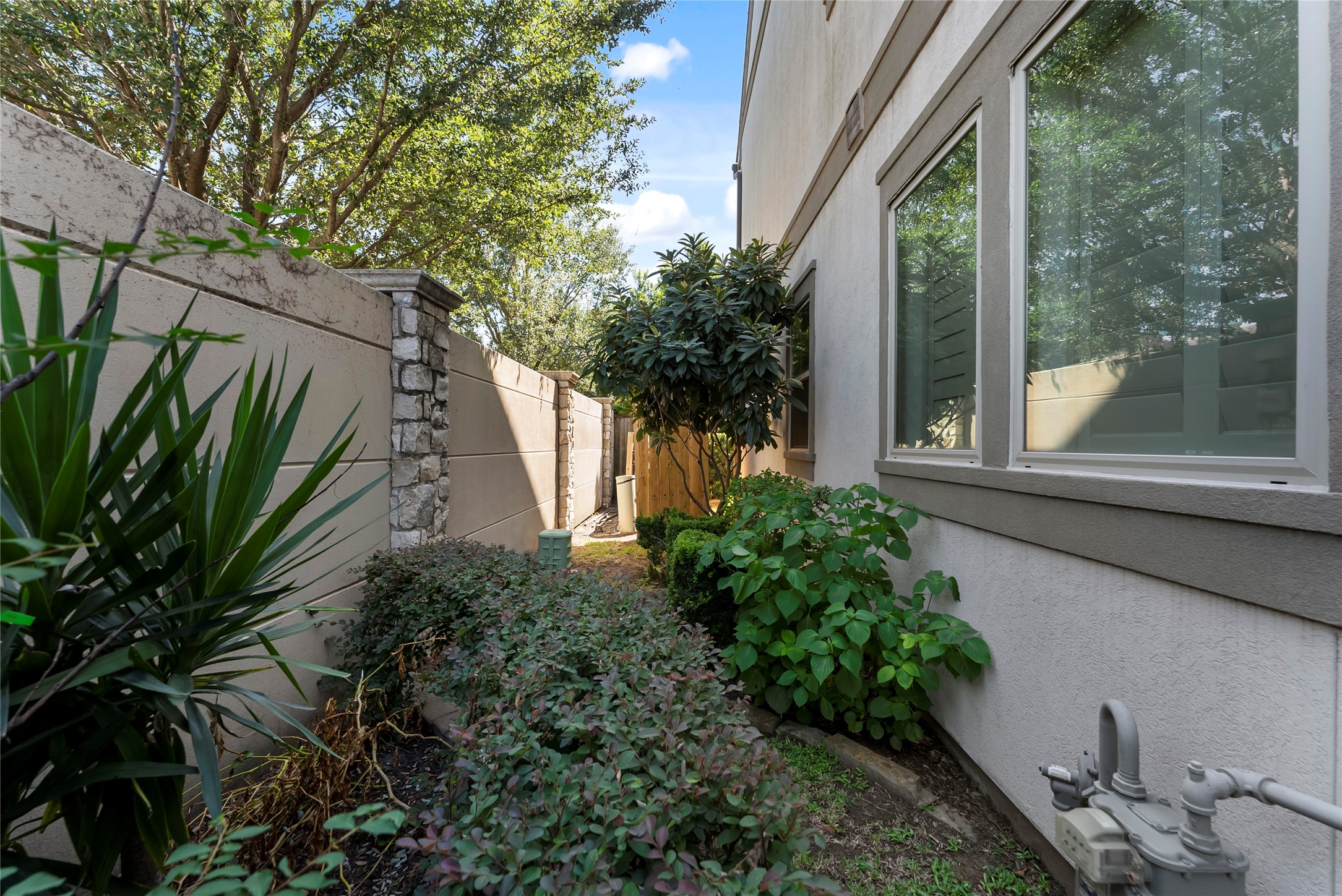 8303 Ginger Oak Street Property Photo 45