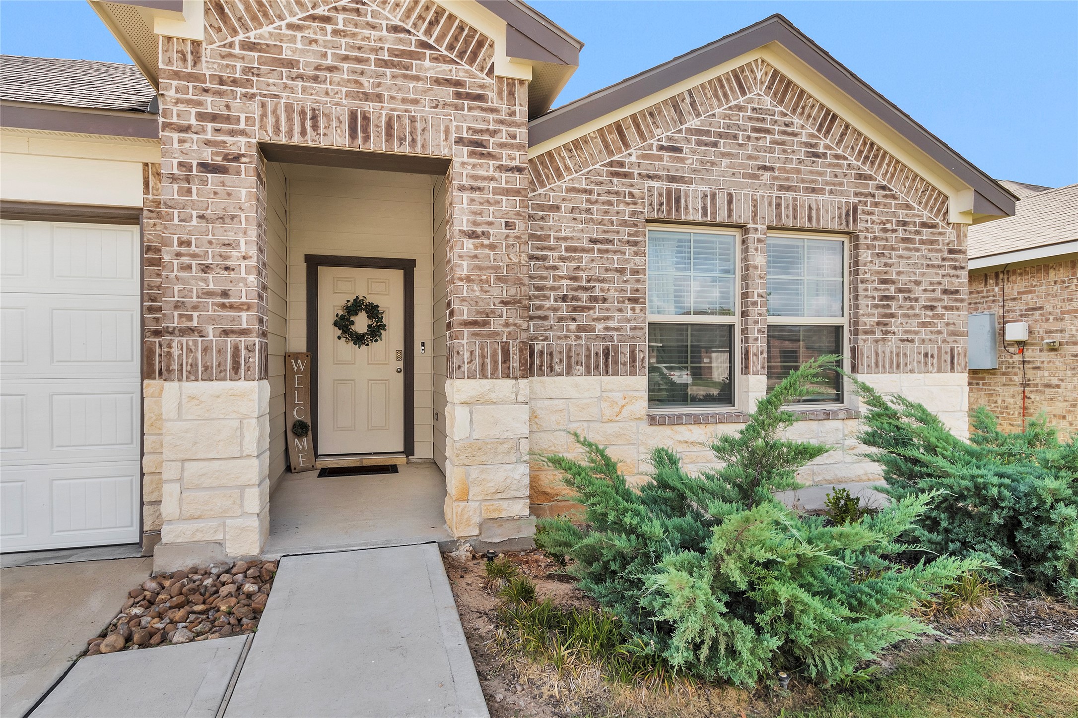 2409 Mulligan Lane Property Photo