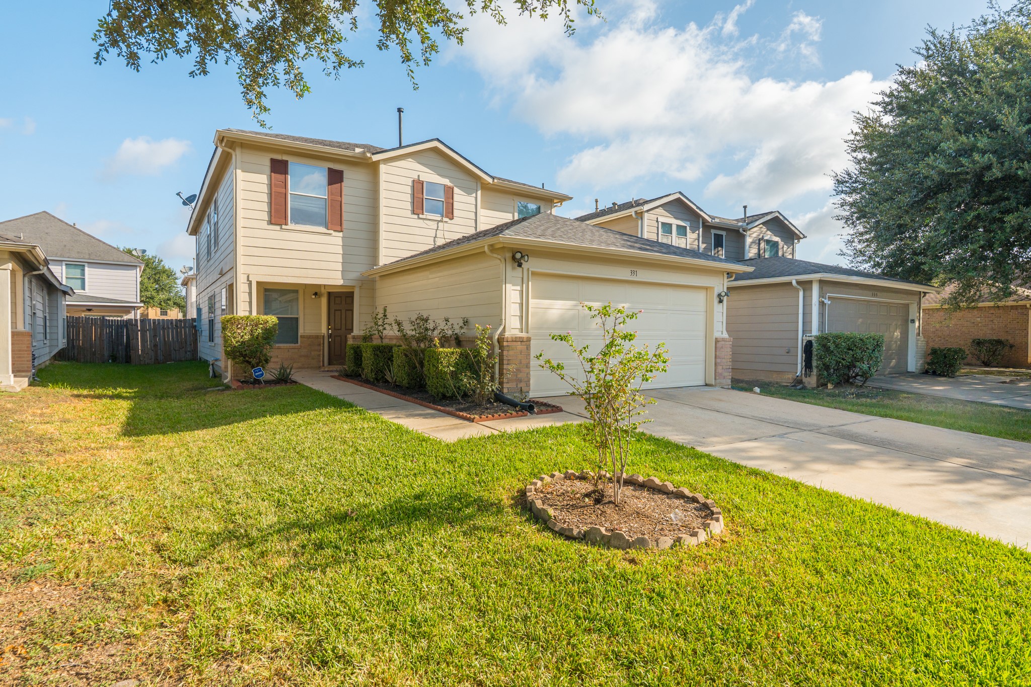 331 Mantova Drive Property Photo 3