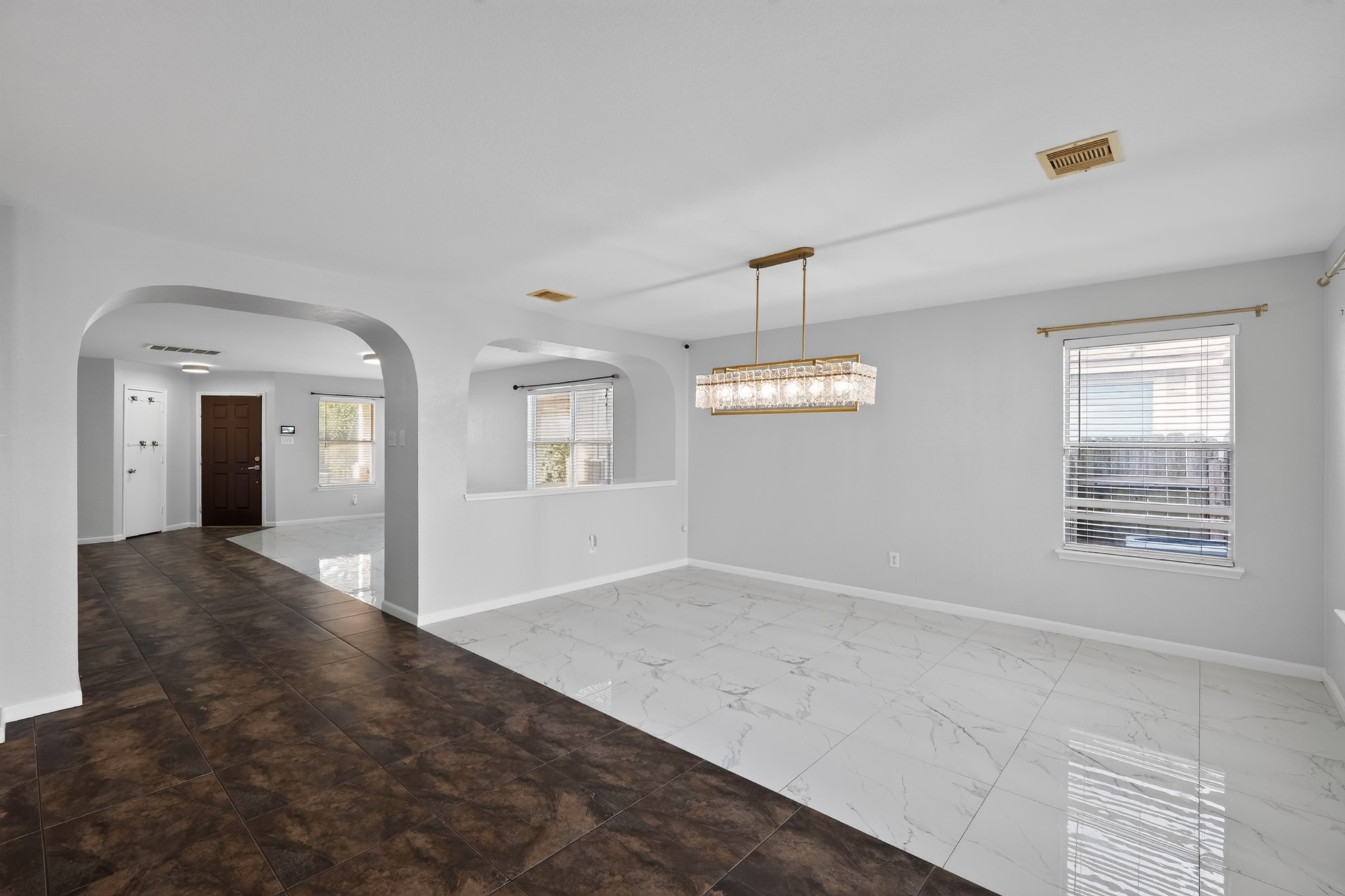 331 Mantova Drive Property Photo 12