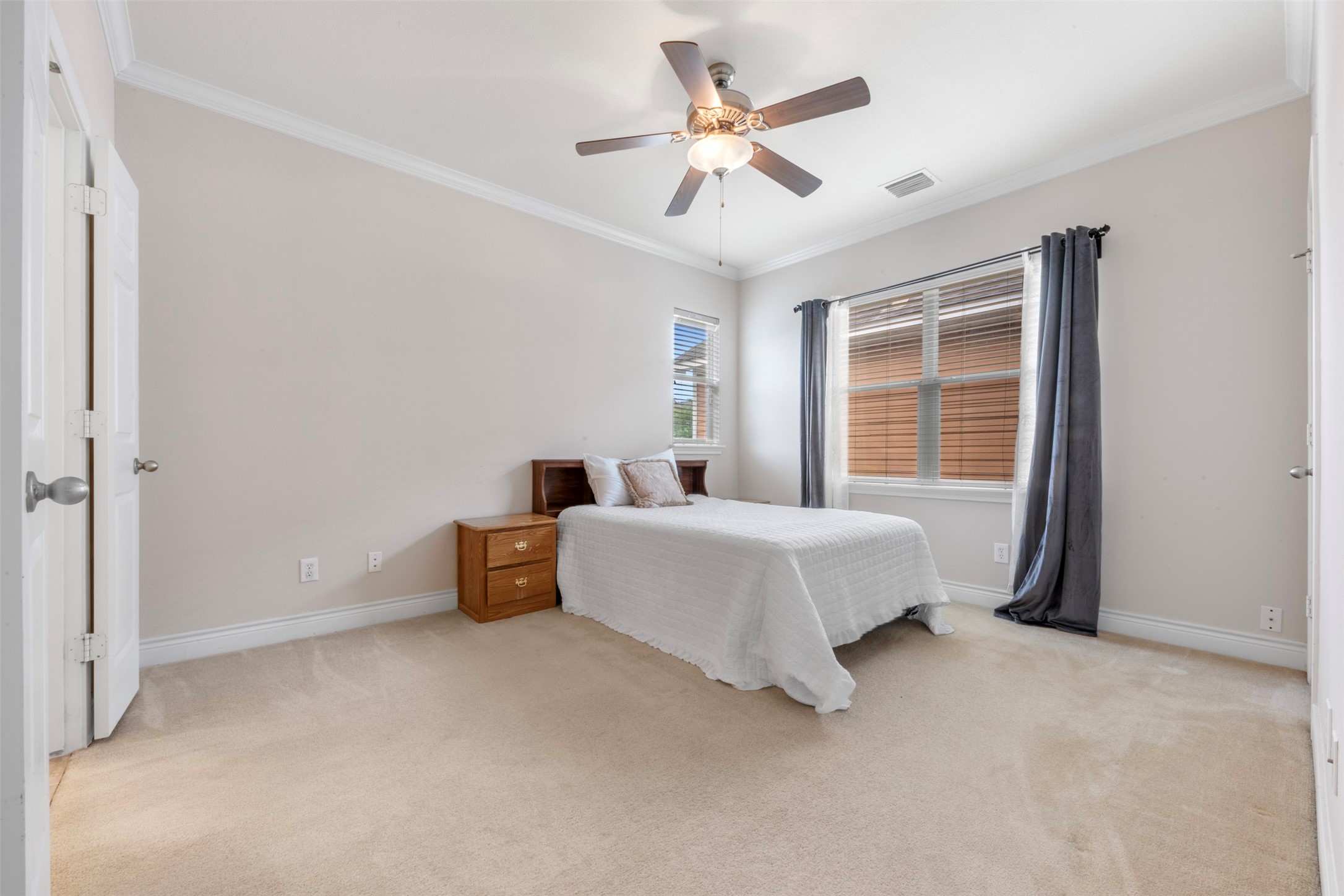 7138 Sun Village Drive Property Photo 14