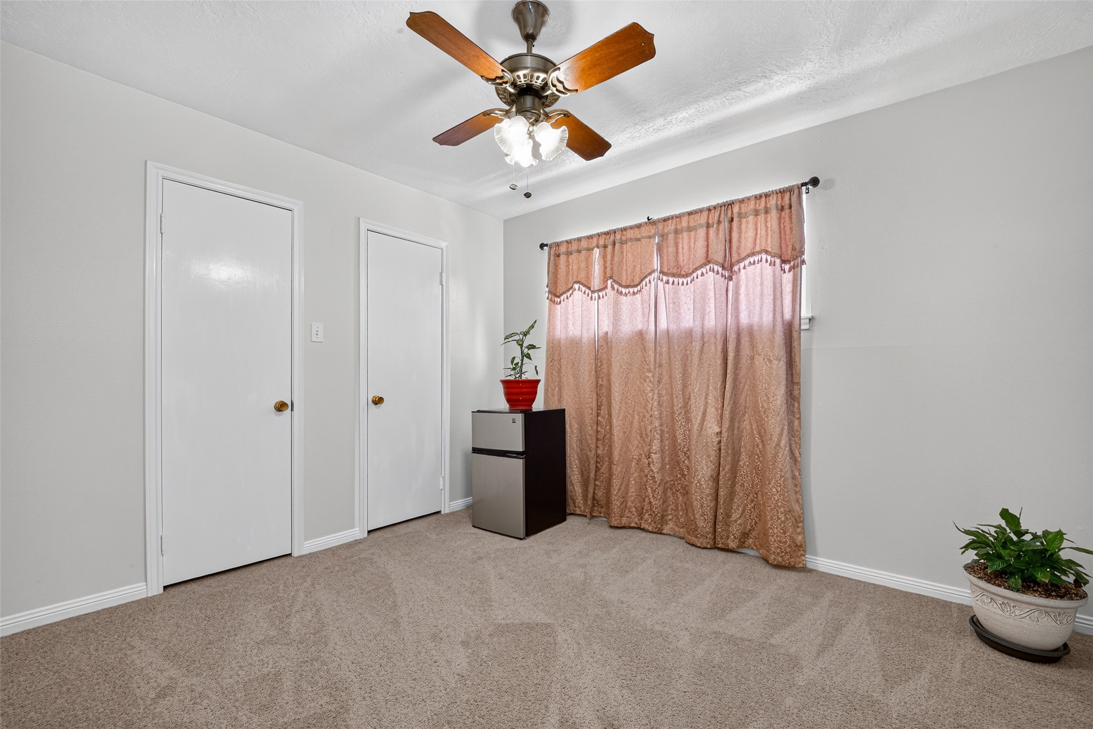 5727 Green Springs Dr Property Photo 15