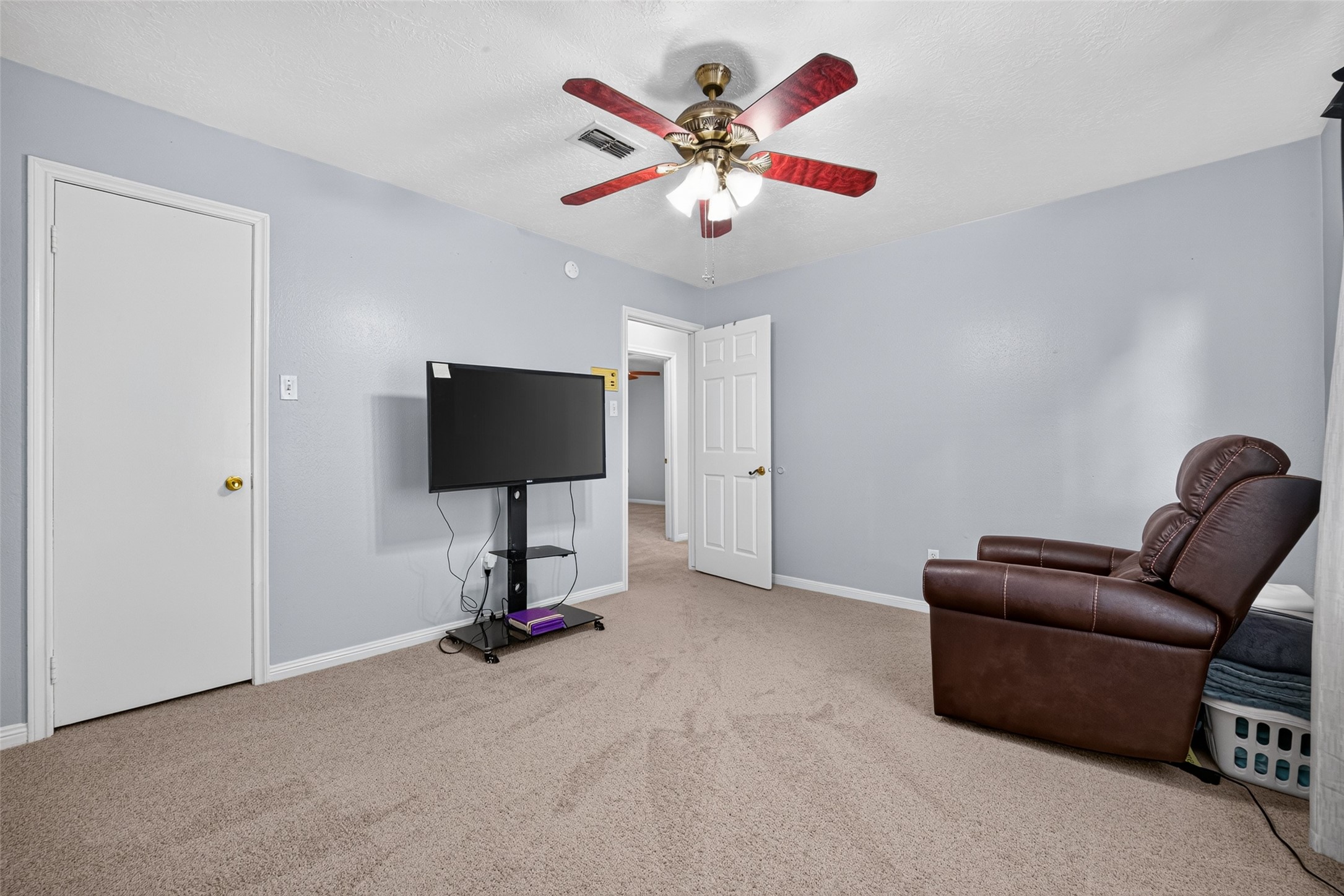 5727 Green Springs Dr Property Photo 21