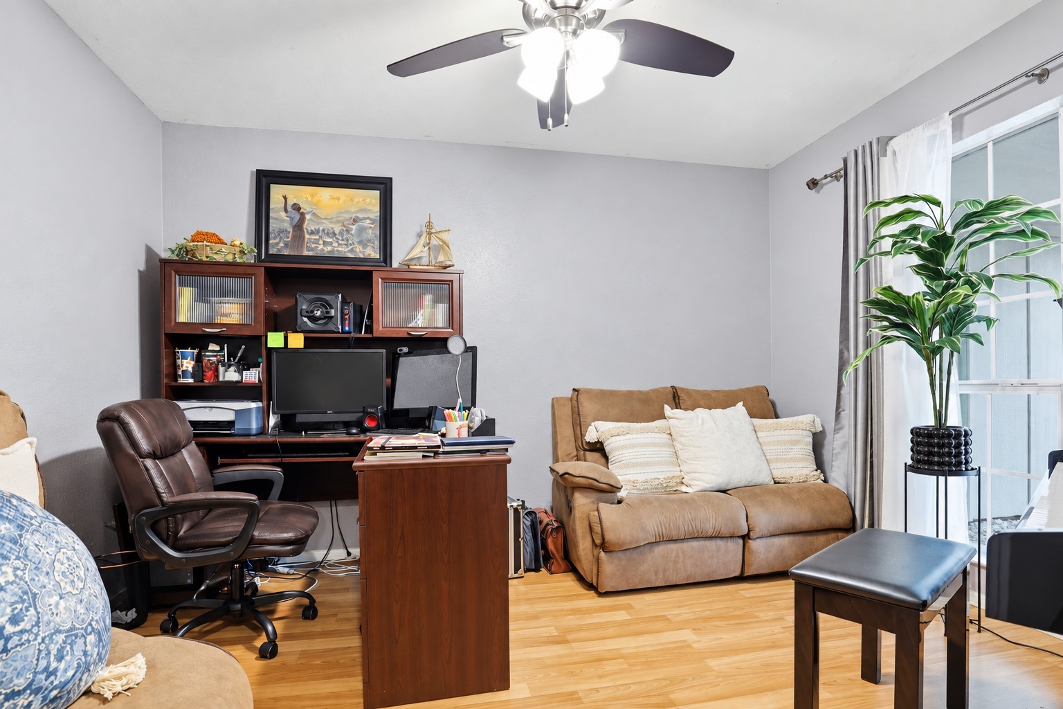 2414 Loch Lomond Street Property Photo 12
