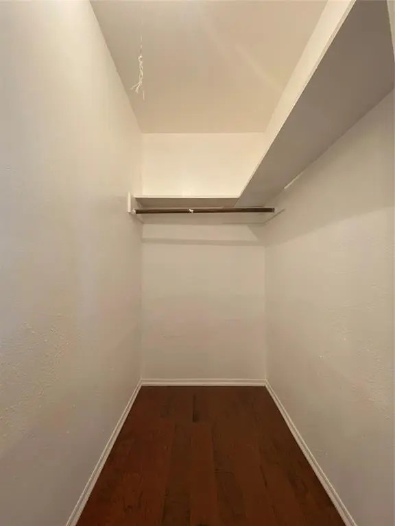 2414 Loch Lomond Street Property Photo 32