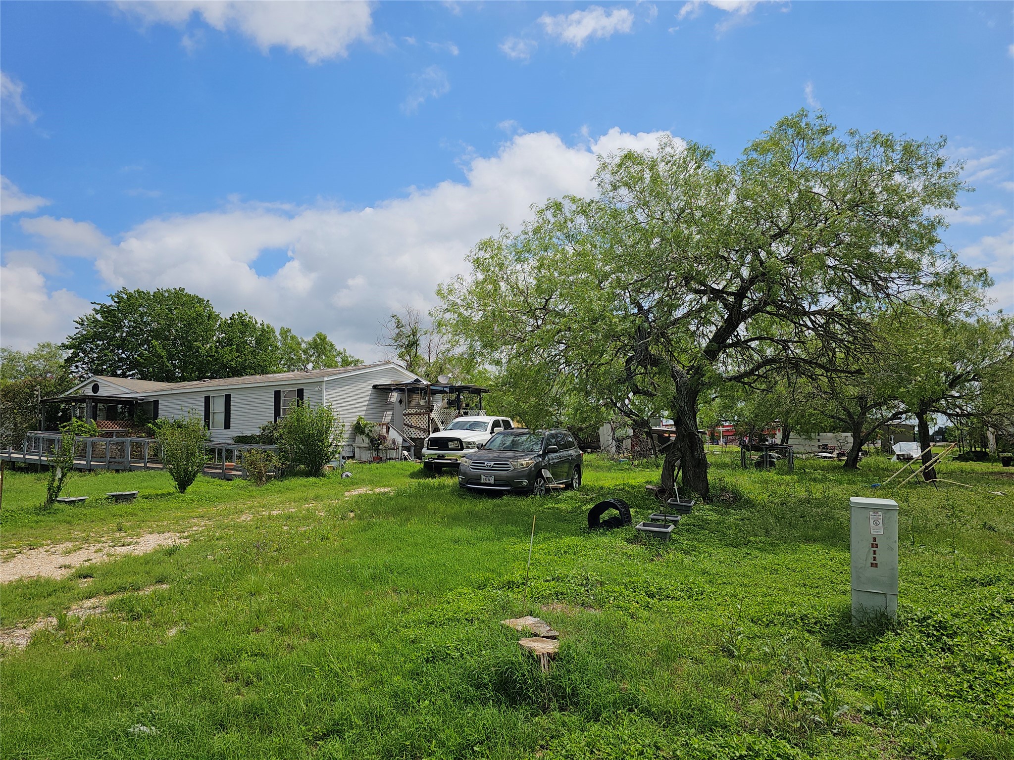 16 Still Meadow Cove Property Photo 3
