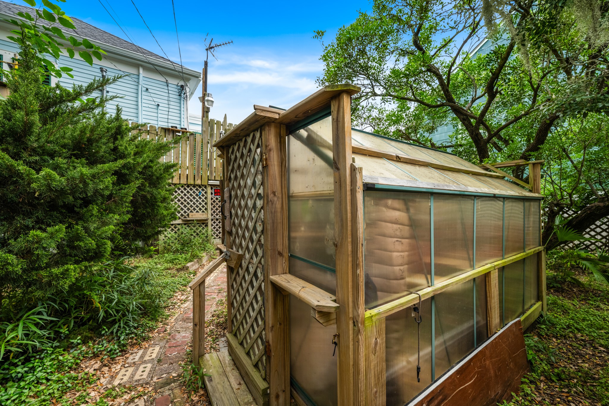 1312 Avenue L Property Photo 33