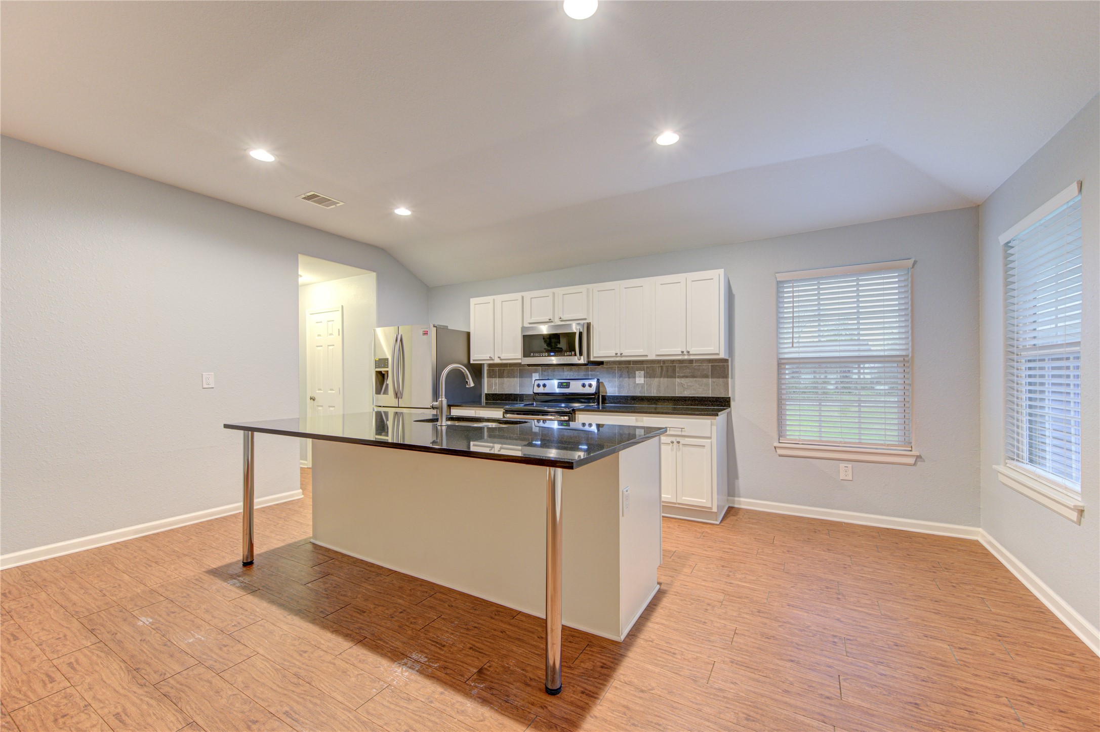 503 W Linney Street Property Photo 15