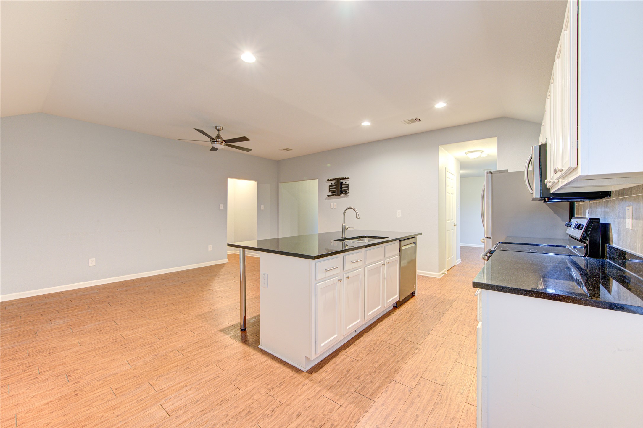 503 W Linney Street Property Photo 19