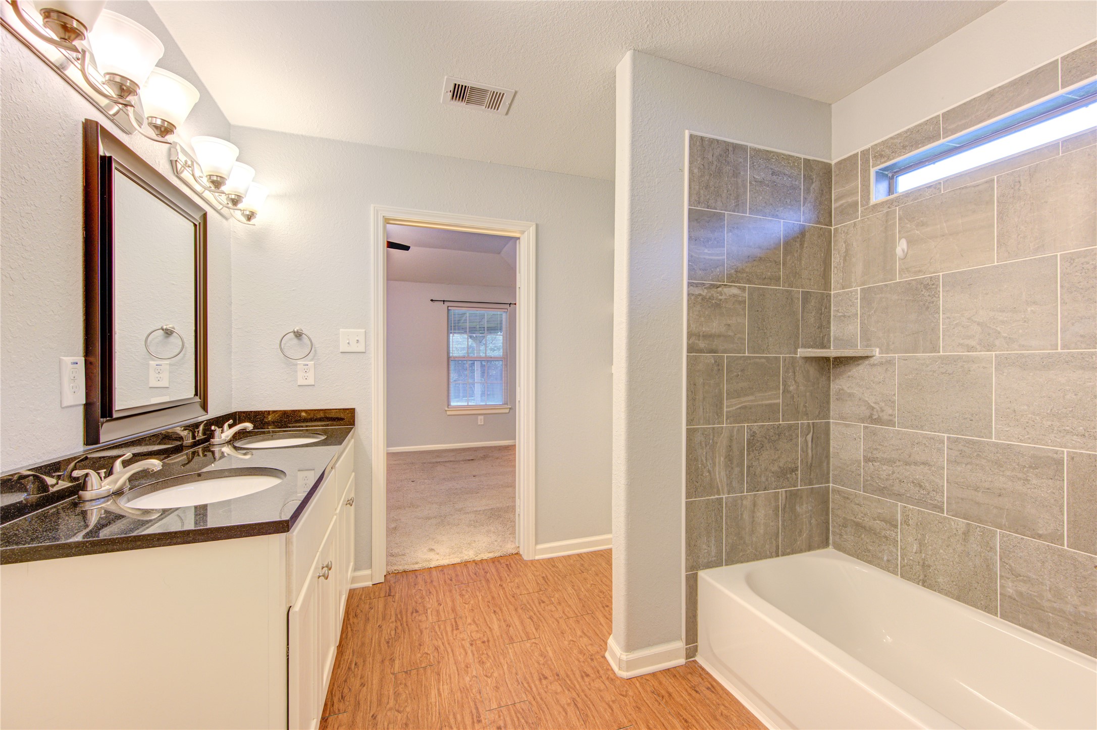 503 W Linney Street Property Photo 37