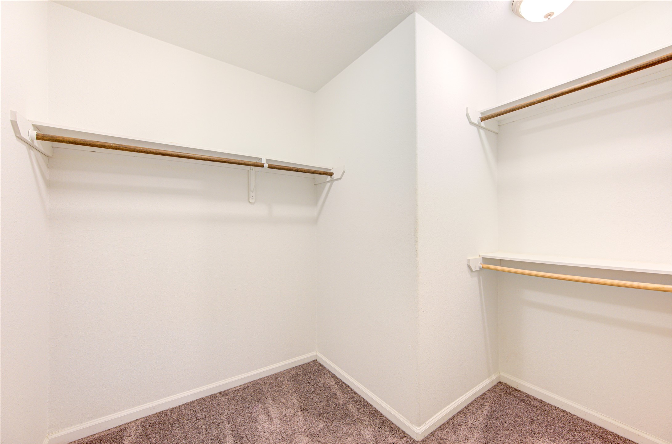 503 W Linney Street Property Photo 38