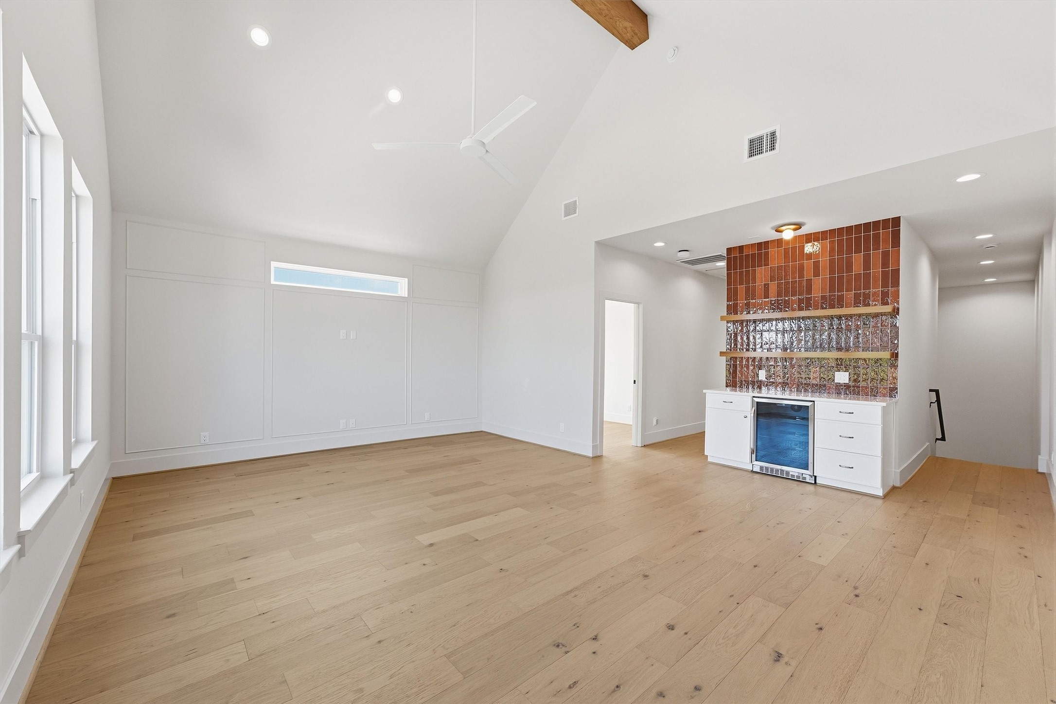 8553 Forum Drive Property Photo 18