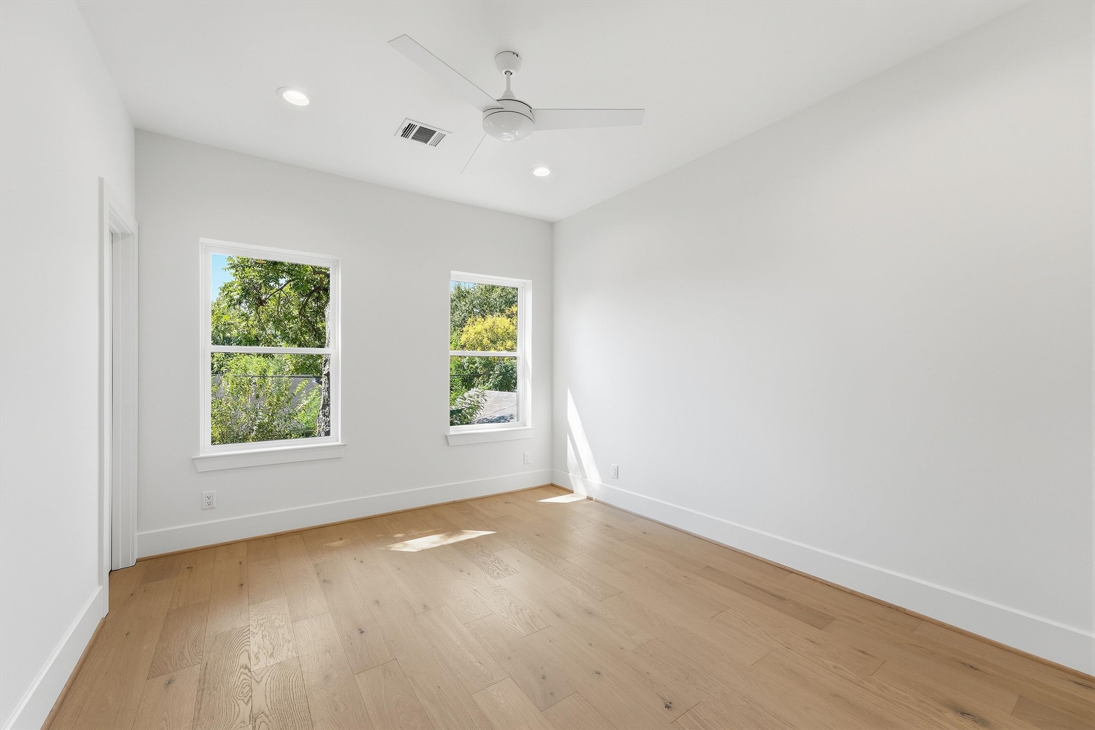 8553 Forum Drive Property Photo 22