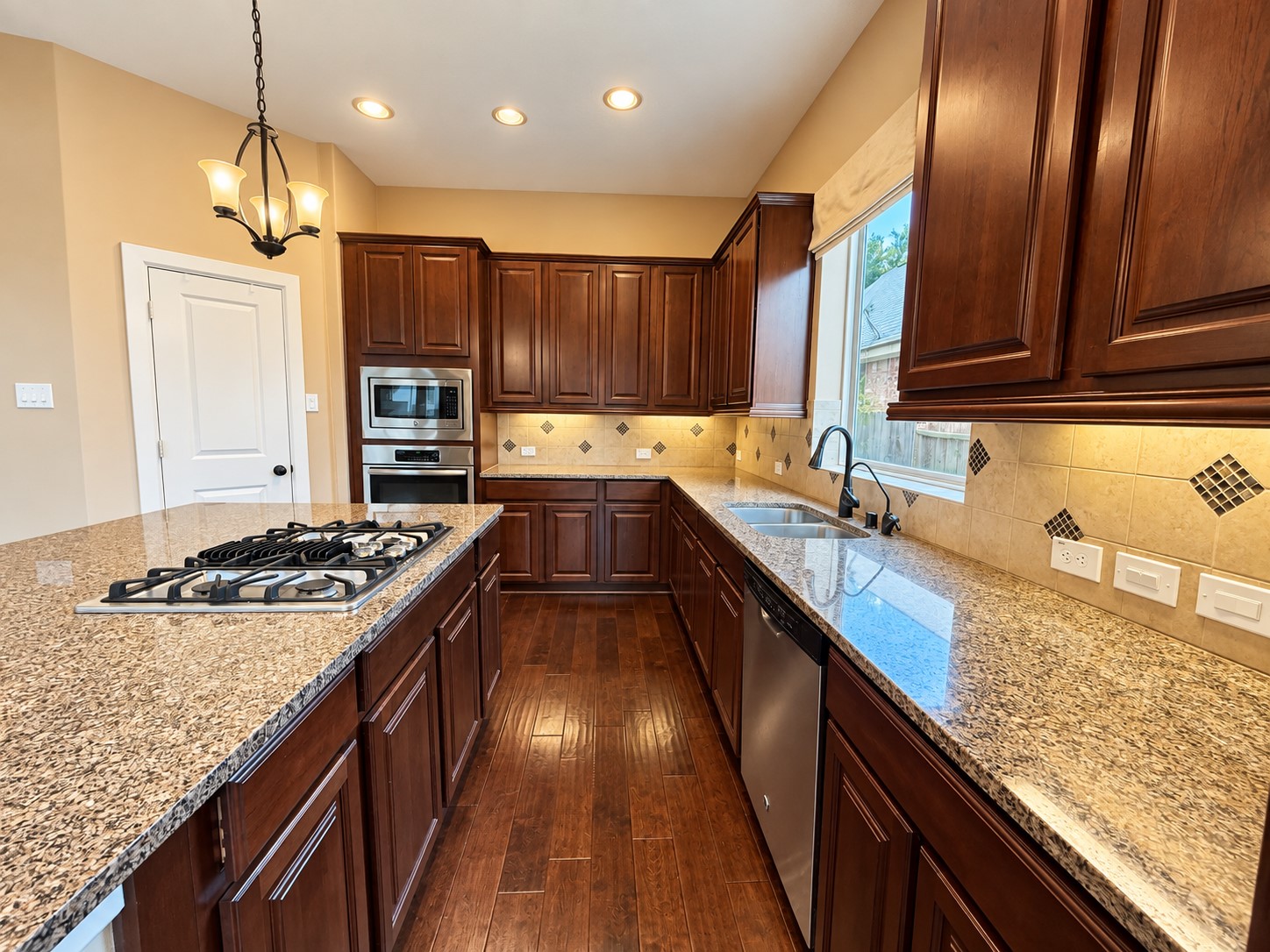 10322 Hatcher Drive Property Photo 16