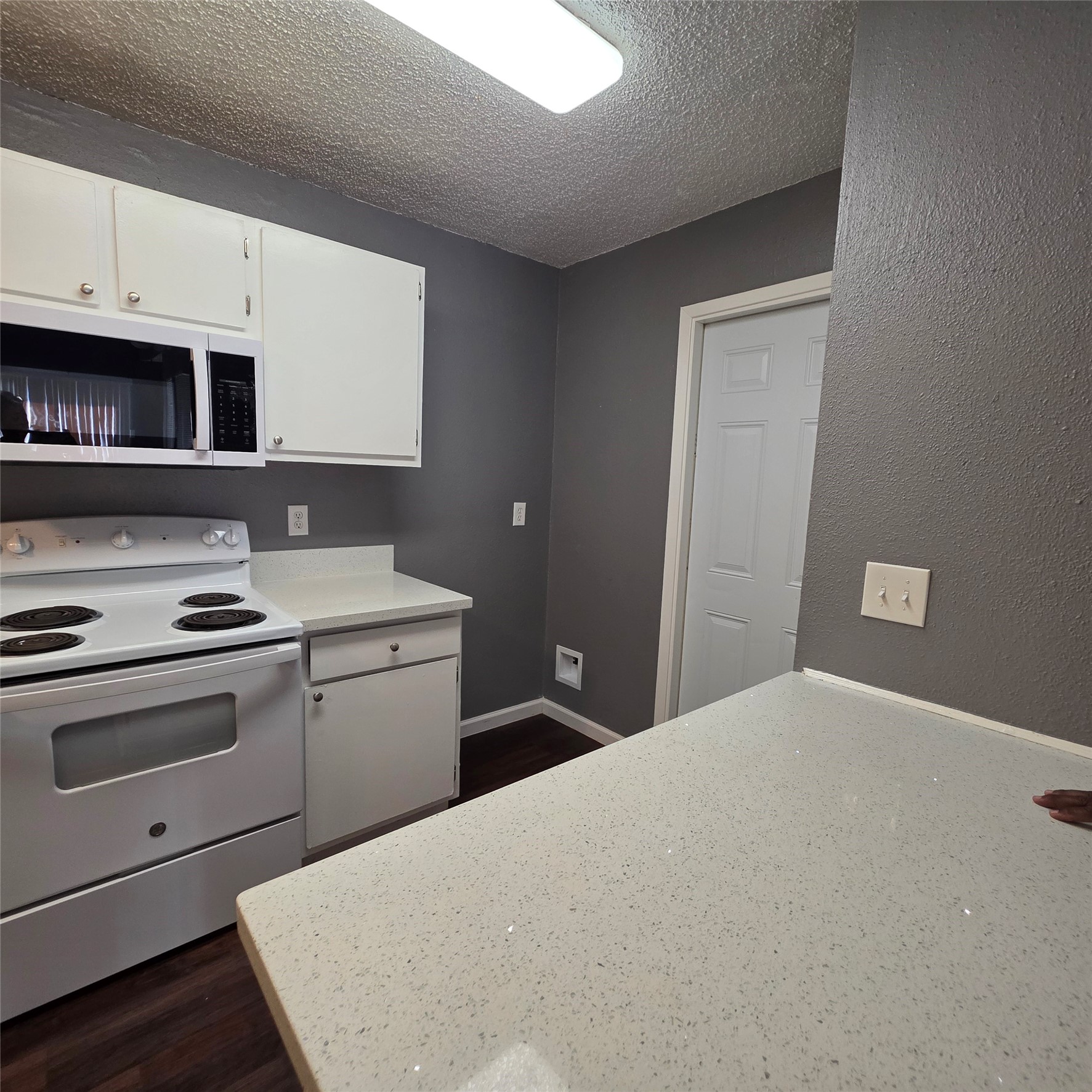 23535 Tree House Lane Property Photo 1