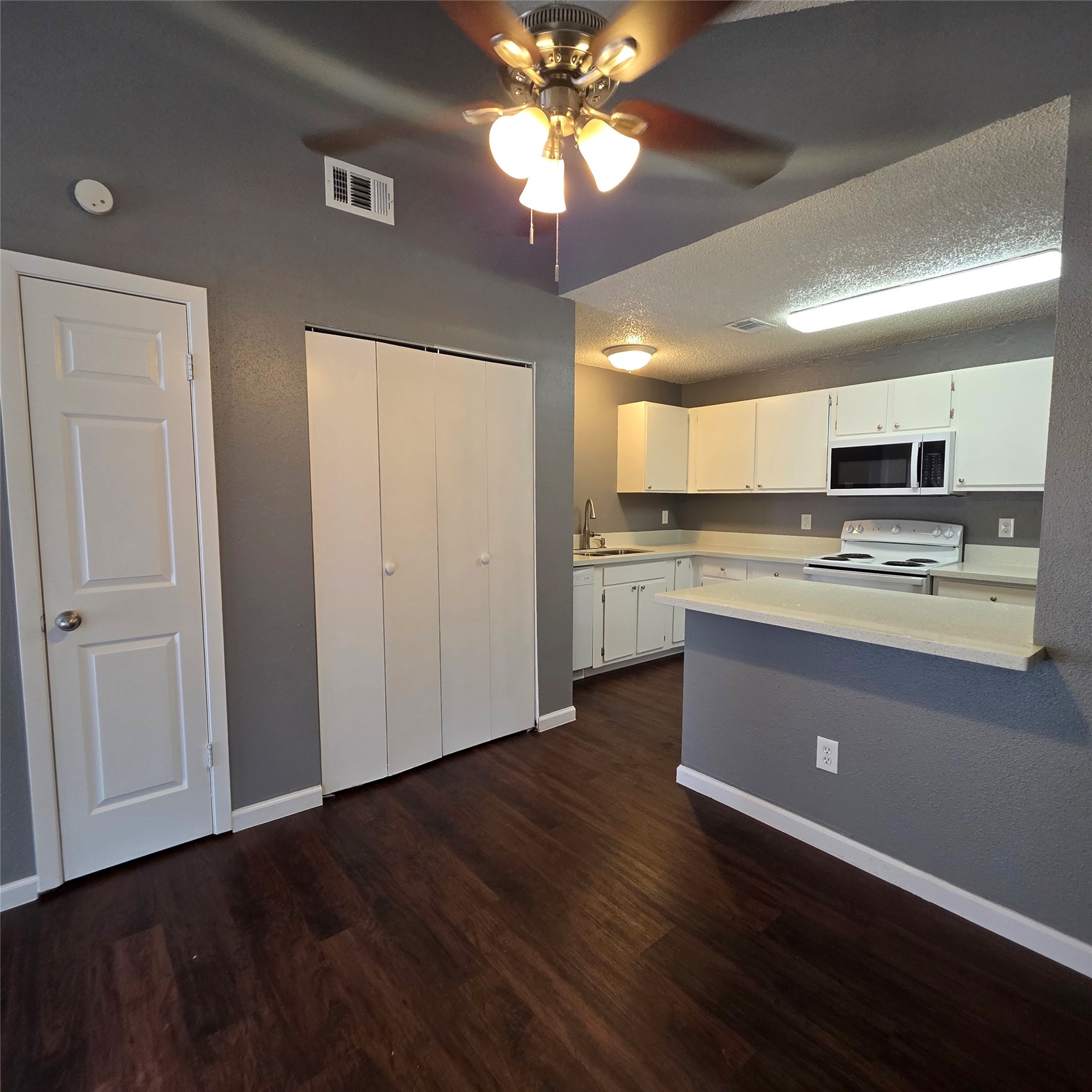 23535 Tree House Lane Property Photo 6
