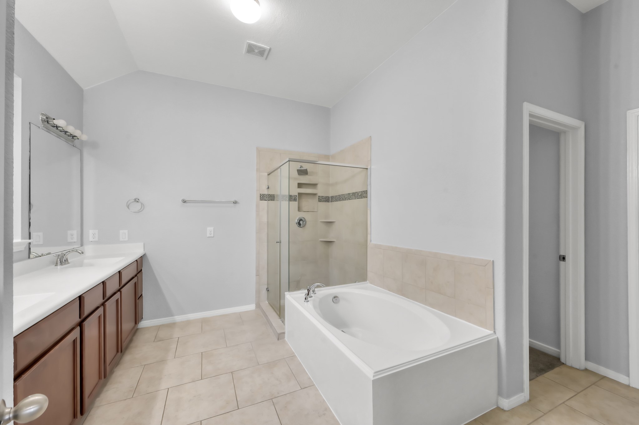 5615 Glenfield Spring Lane Property Photo 35
