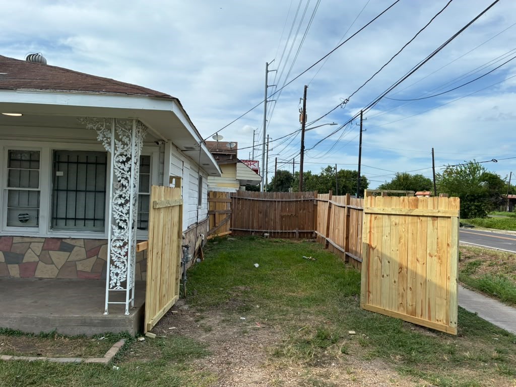 335 Delaware Street Property Photo 2
