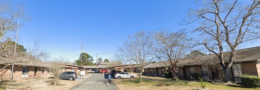 200 Senior Citizen Dr Property Photo 5