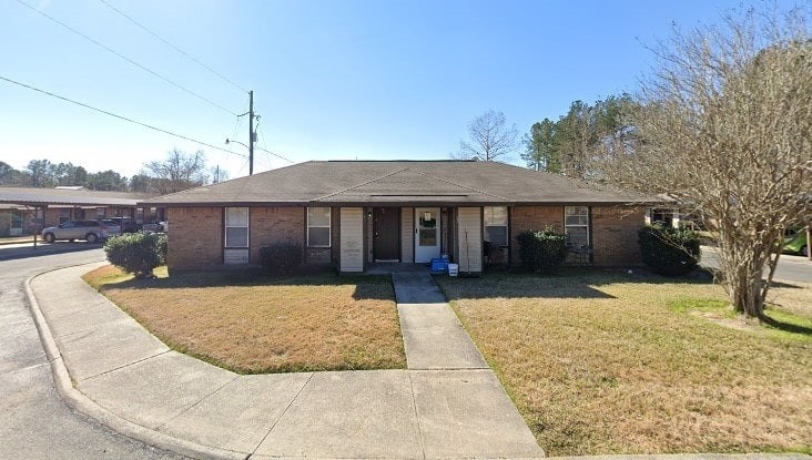 200 Senior Citizen Dr Property Photo 7