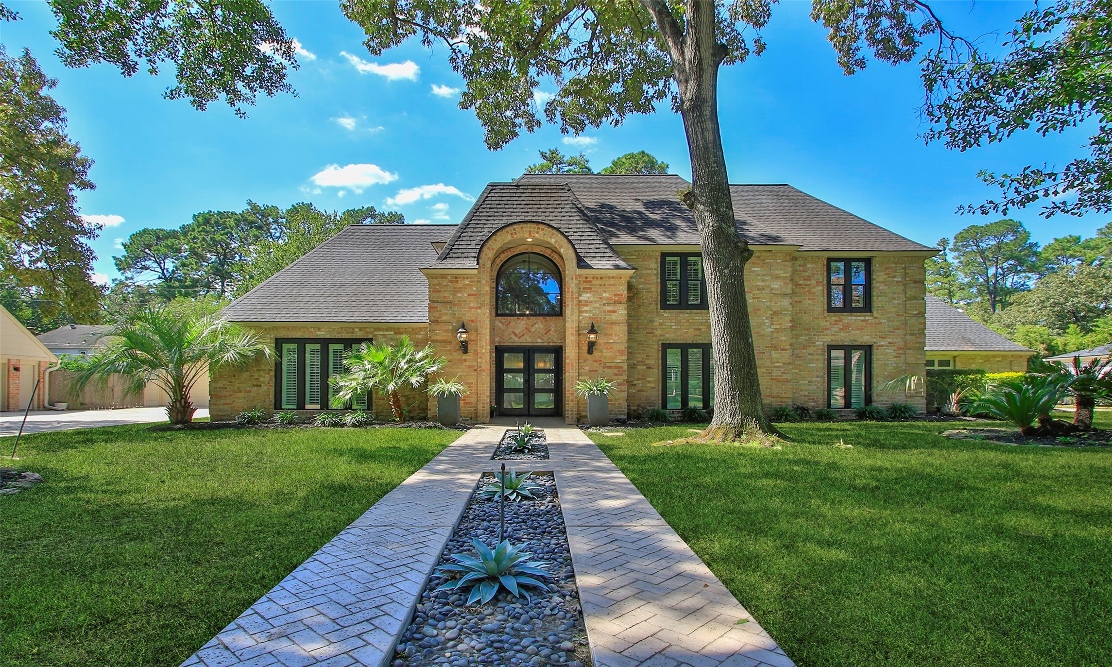 16123 Rudgewick Lane Property Photo 1