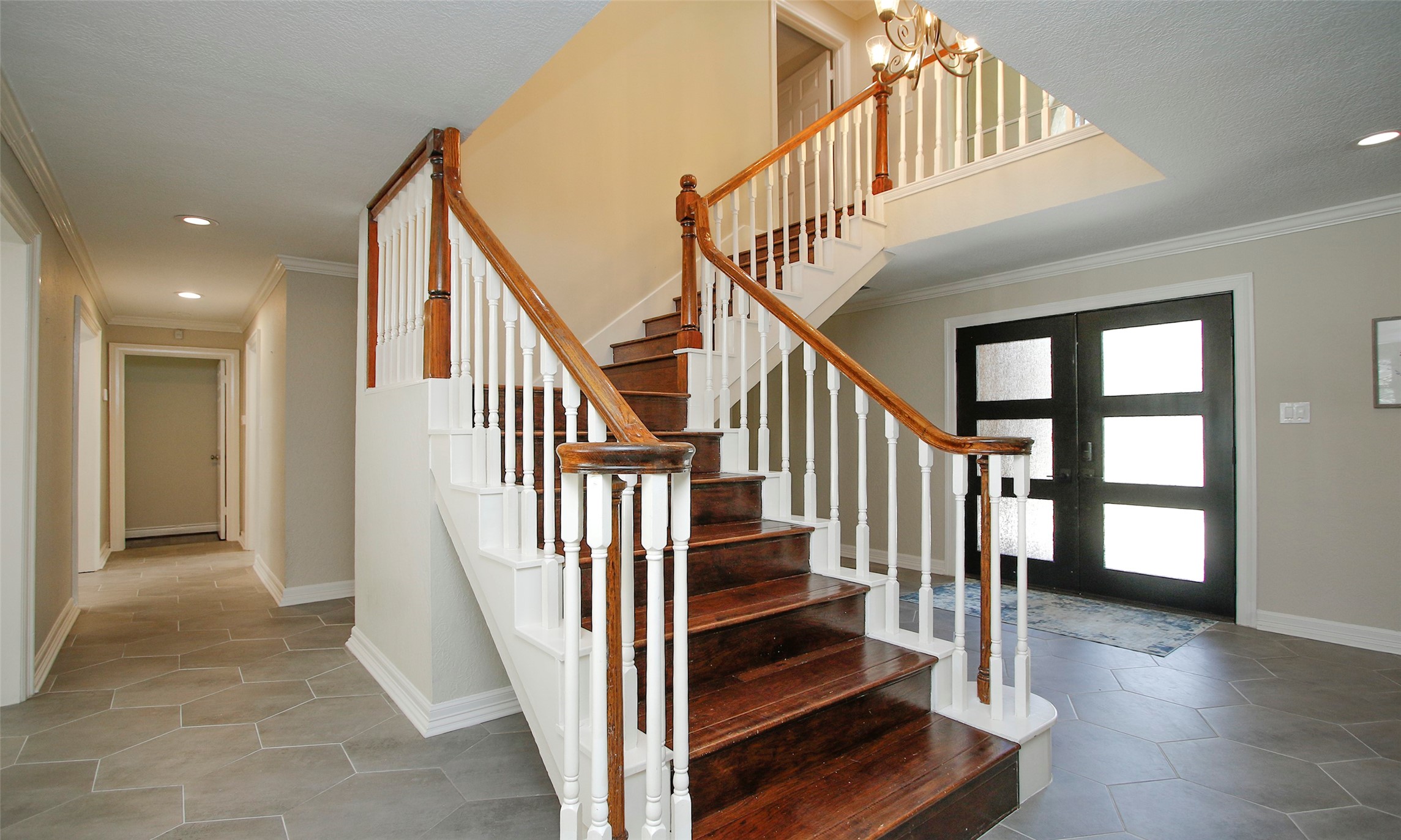 16123 Rudgewick Lane Property Photo 8
